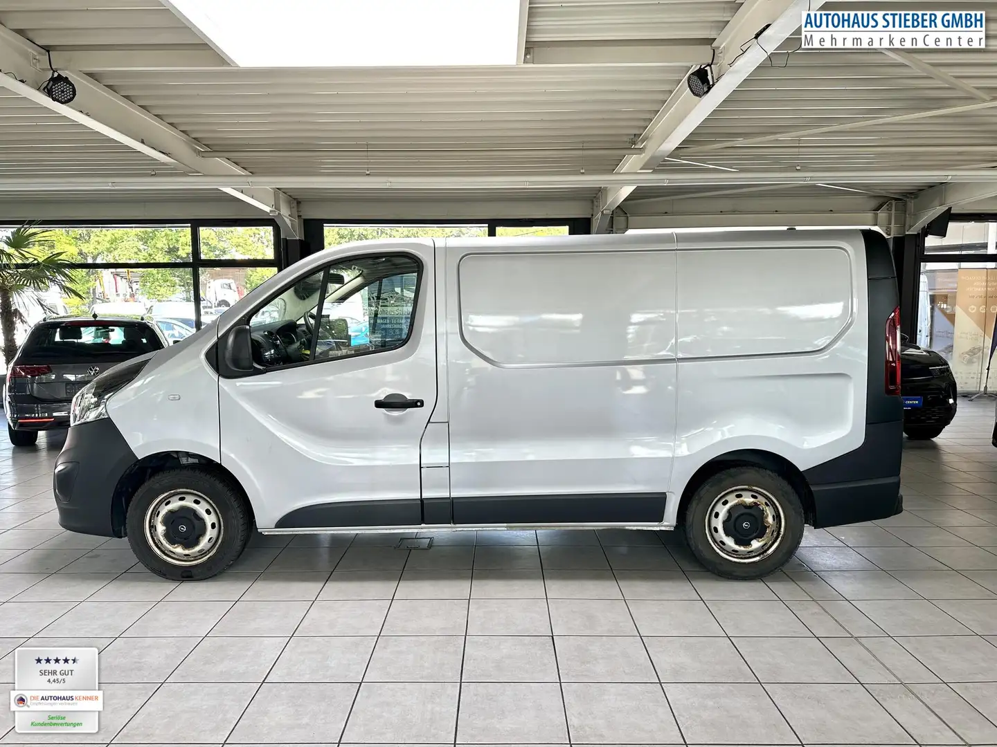 Opel Vivaro 88 kW (120 PS), Schalt. 6-Gang, Frontantrieb Срібний - 2