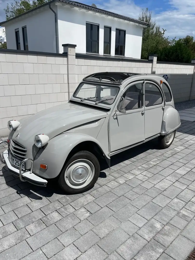 Citroen 2CV - 1