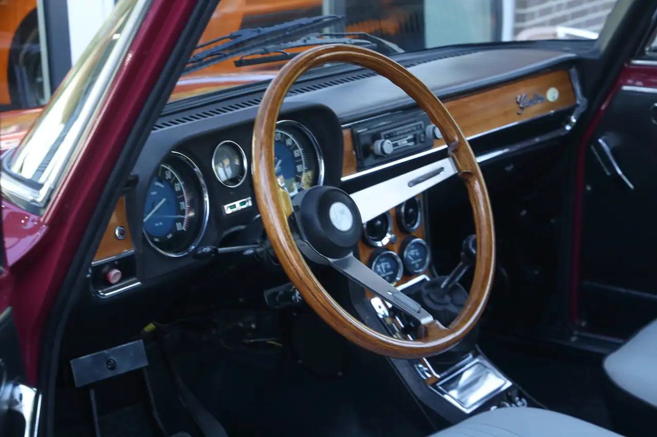 Alfa Romeo Giulia 1300 Nuova Super "Restored by Alfisti" "Restored b, foto 9