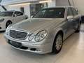Mercedes-Benz E 220 Elegance CDI Aut. Silber - thumbnail 2