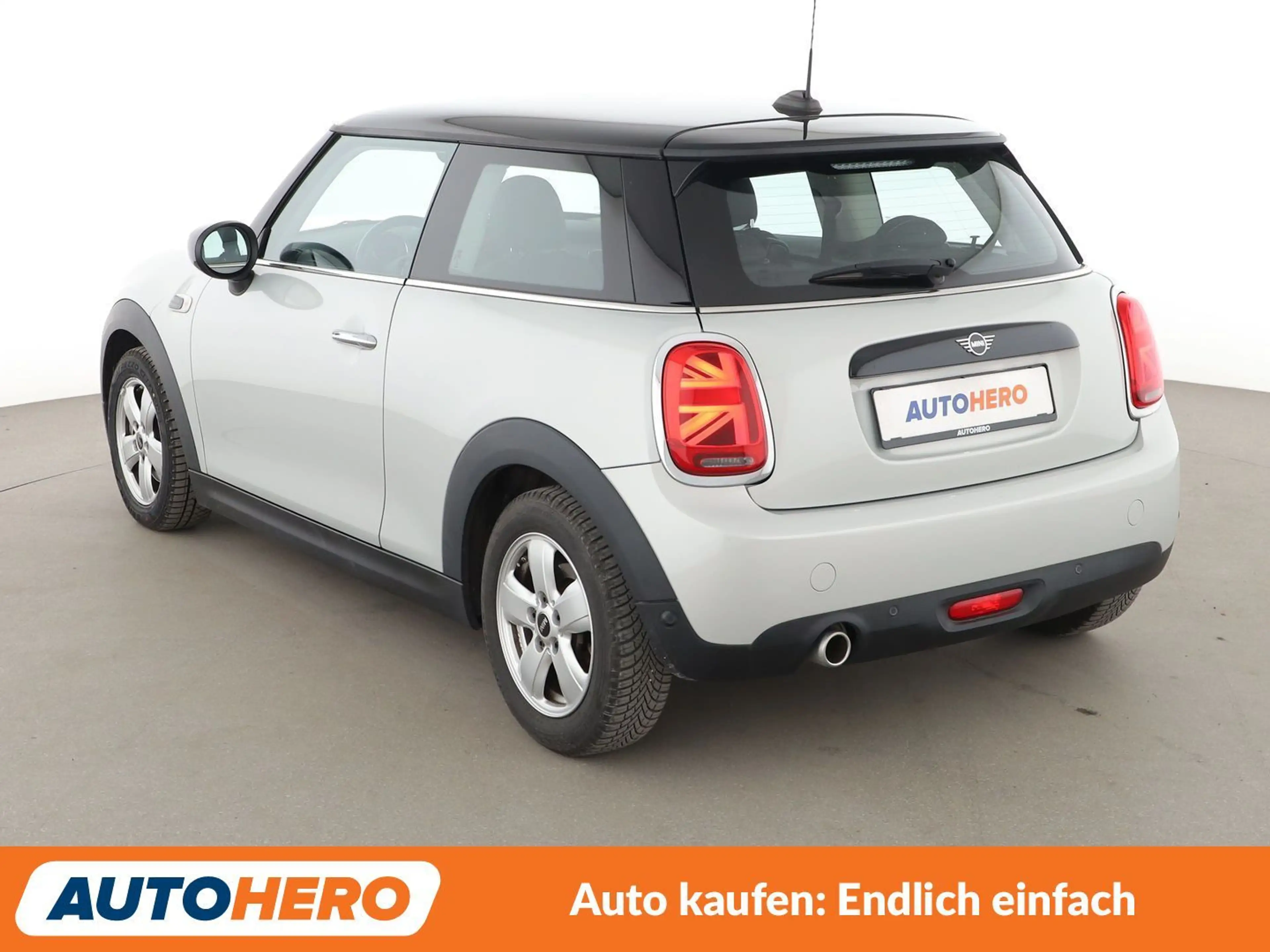 MINI Cooper Cooper *NAVI*LIM*PDC*SHZ*ALU*KLIMA*APPLE* — photo 4