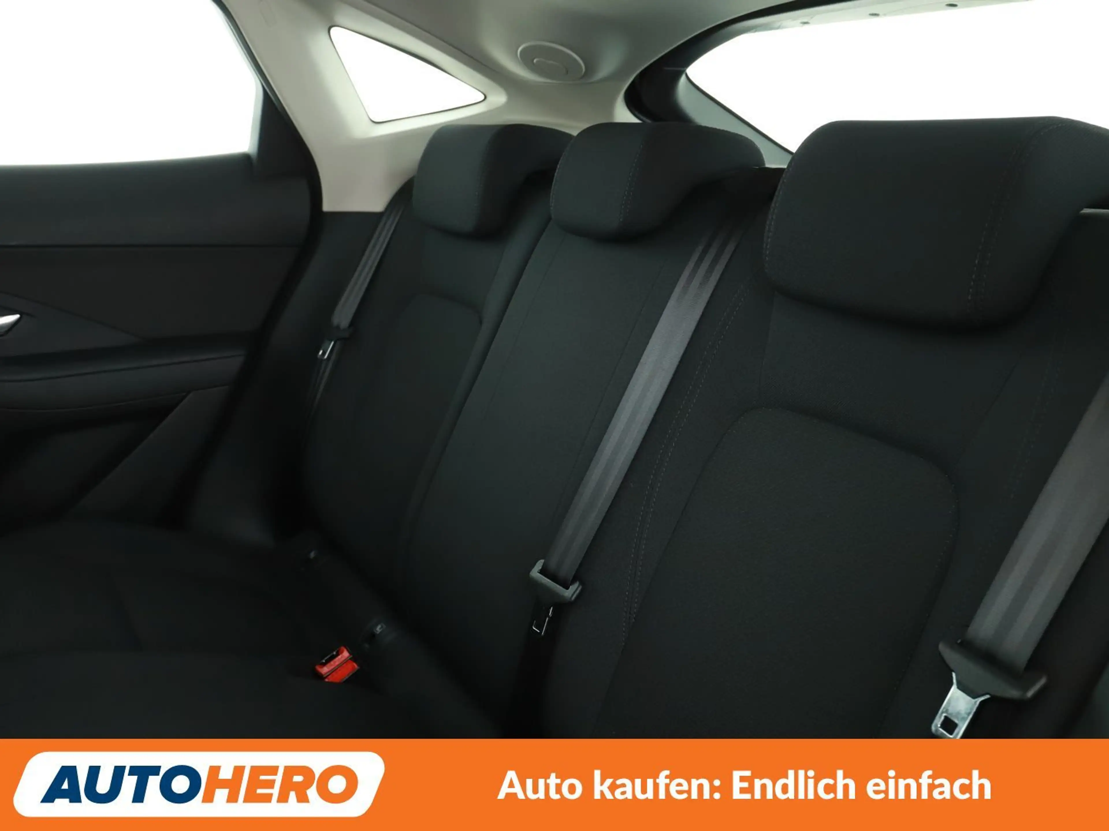 Jaguar E-Pace D150 Basis *LED*TEMPO*CAM*PDC*SHZ* — photo 14