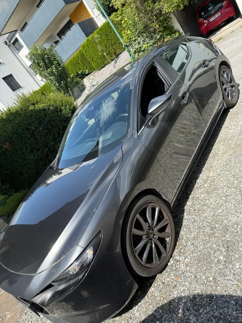 Mazda 3 Mazda 3 e-Skyactiv-G122 Comfort  Comfort Grau - 1