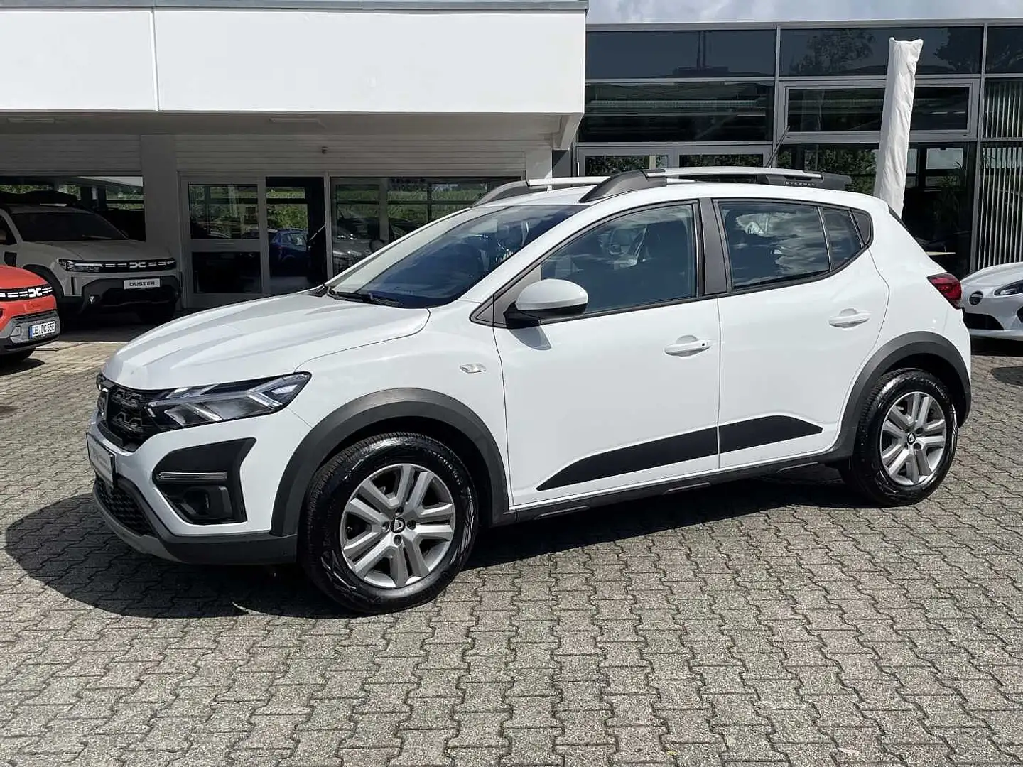 Dacia Sandero Stepway Comfort TCe 90 Weiß - 1