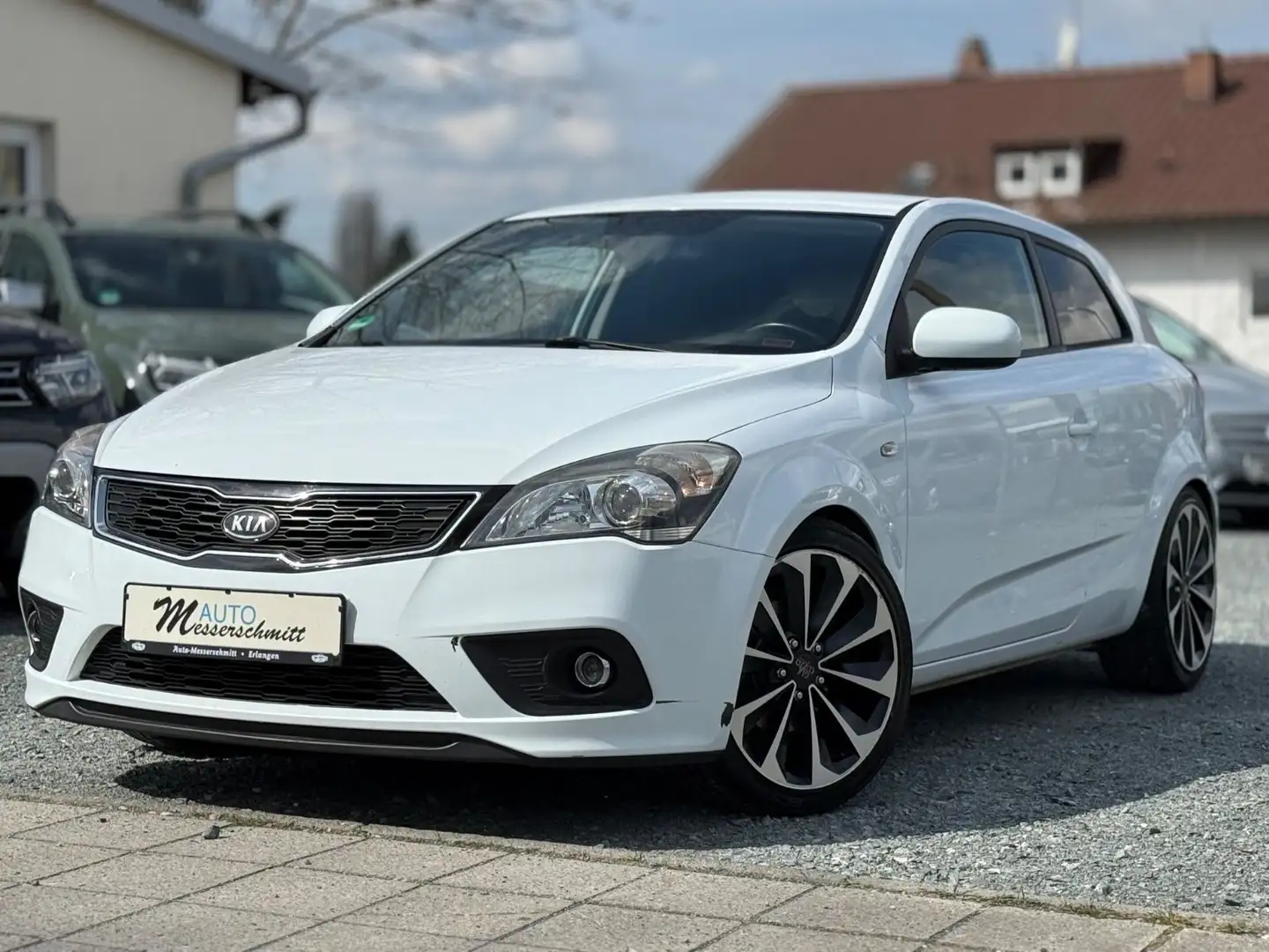 Kia Ceed / cee'd Ceed ProCeed Vision 1.6 CRDI KLIMA SHZ AUX Blanco - 2