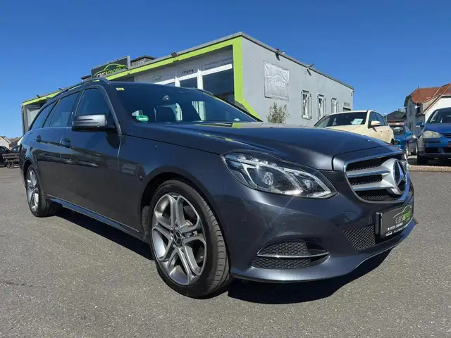 Mercedes-Benz E 200 CGI BlueEfficiency (212.234)