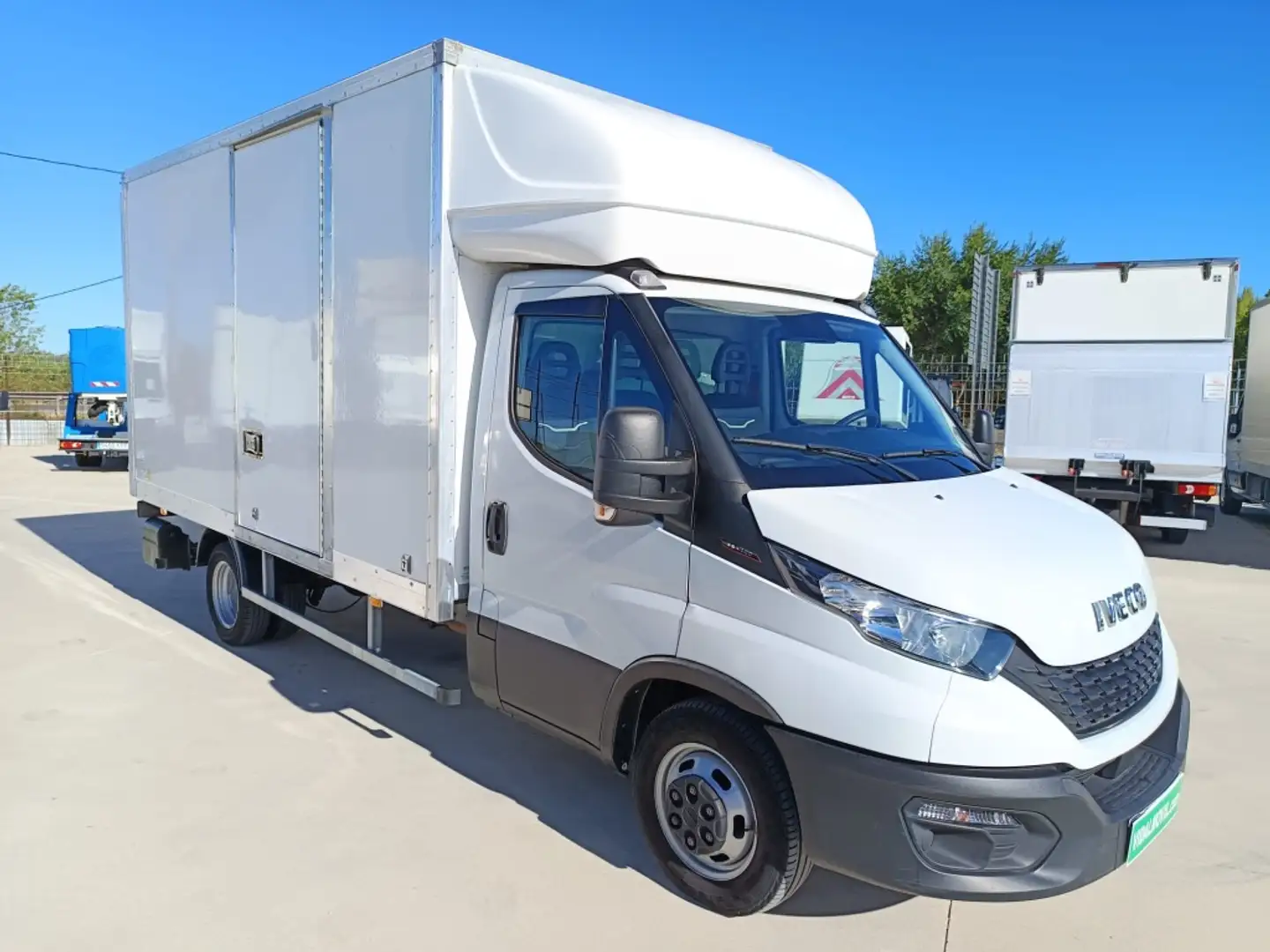 Iveco Daily Chasis Cabina 35S16 4100 160 Blanco - 2