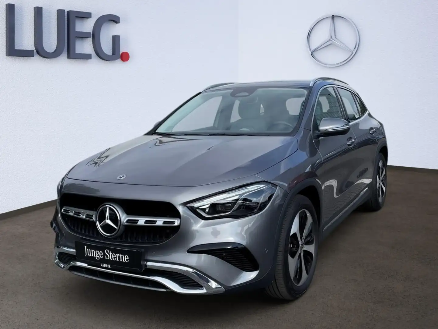 Mercedes-Benz GLA 200 PROGRESSIVE+NAVI+WINTERPAKET+LED+ Grau - 1