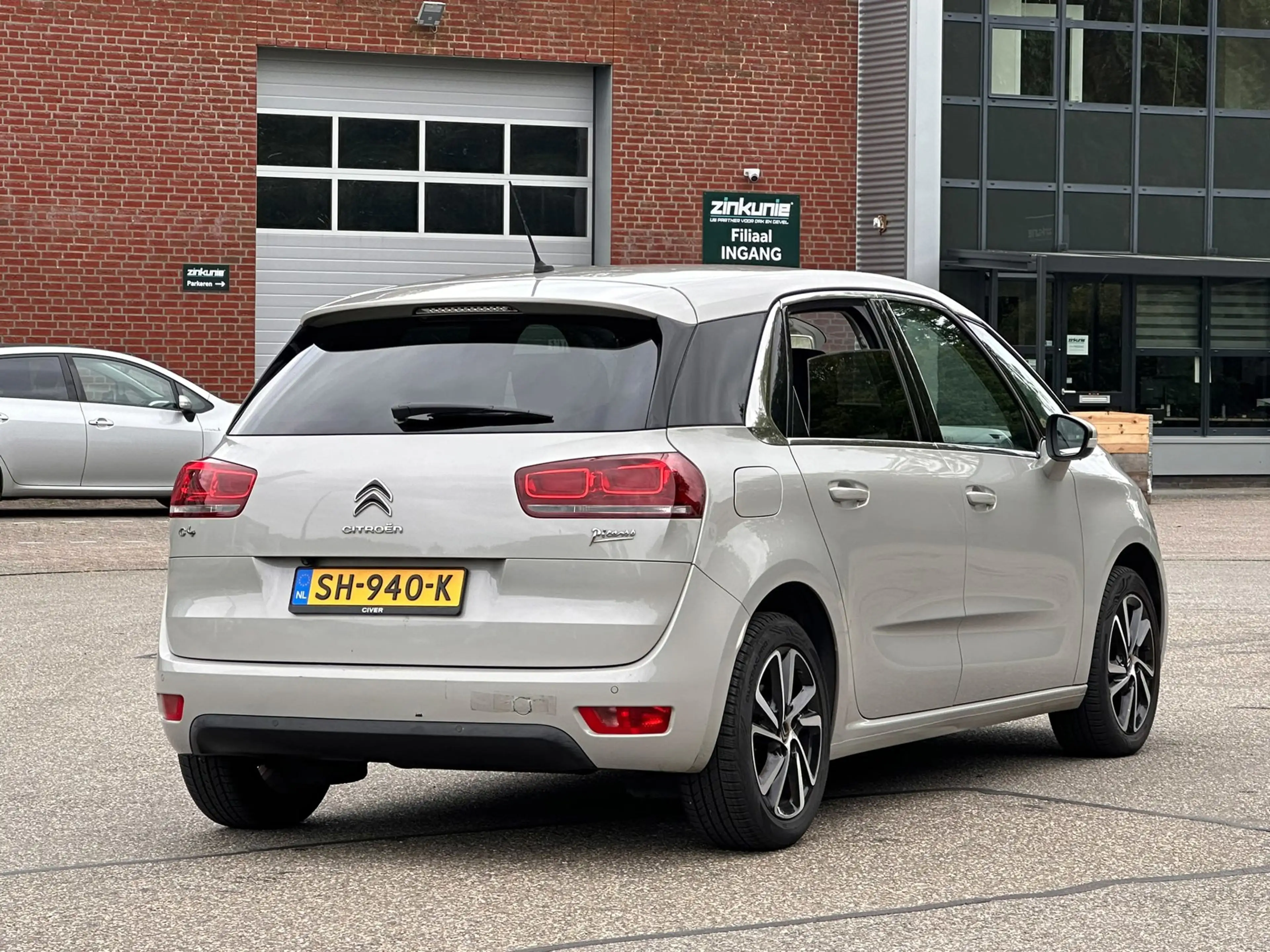 Citroen C4 Picasso 1.2 PureTech Shine Automaat*Achteruit camera*Distr — photo 15