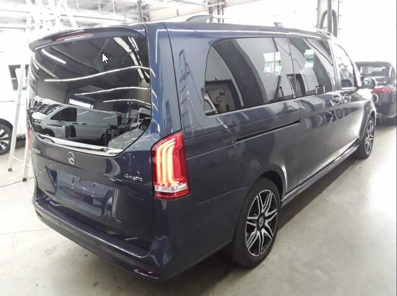 Mercedes-Benz V 300 d 4MATIC AVANTGARDE EDITION AMG EL AIRMATIC — photo 3