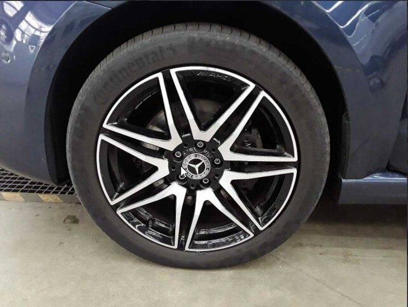 Mercedes-Benz V 300 d 4MATIC AVANTGARDE EDITION AMG EL AIRMATIC — photo 11