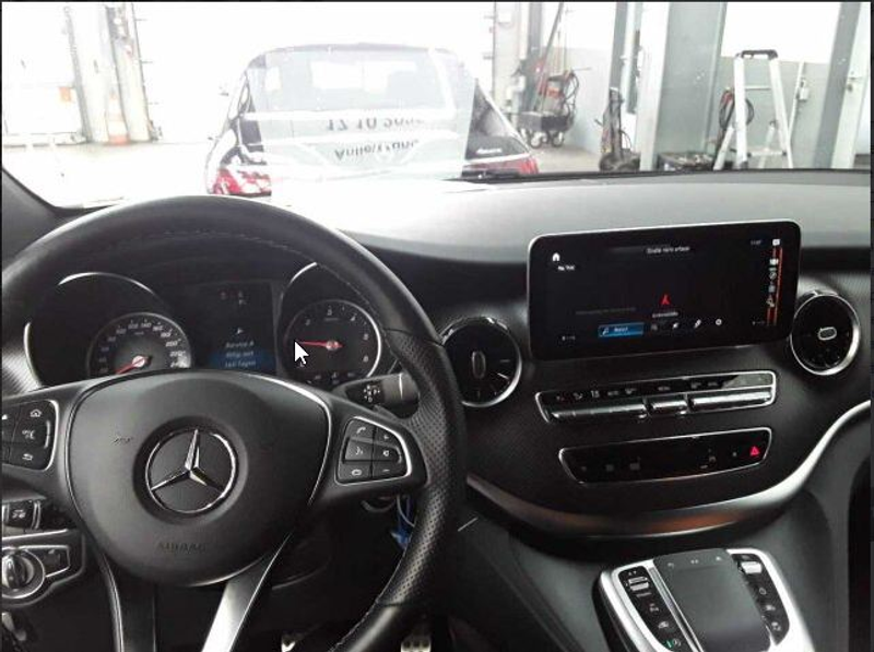 Mercedes-Benz V 300 d 4MATIC AVANTGARDE EDITION AMG EL AIRMATIC — photo 9