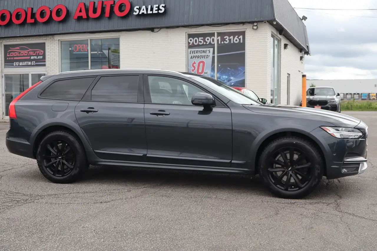 2017 Volvo V90 Cross Country