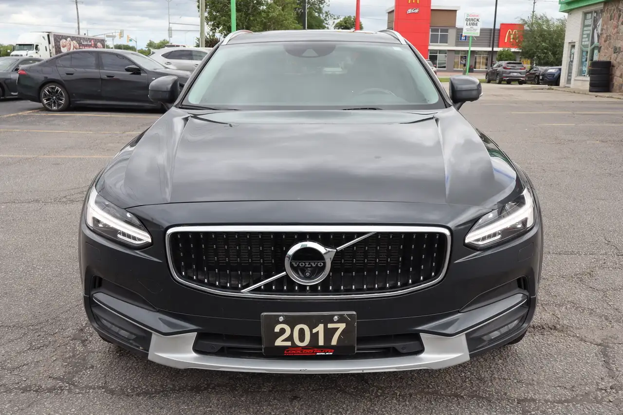 Volvo V90 Cross Country снимка Volvo V90 Cross Country