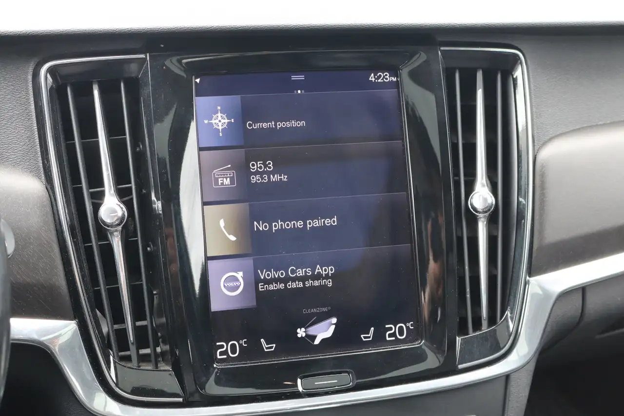 Volvo V90 Cross Country снимка Volvo V90 Cross Country