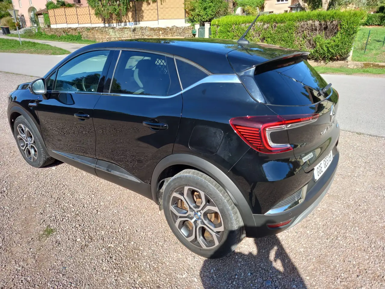 Renault Captur — photo 5