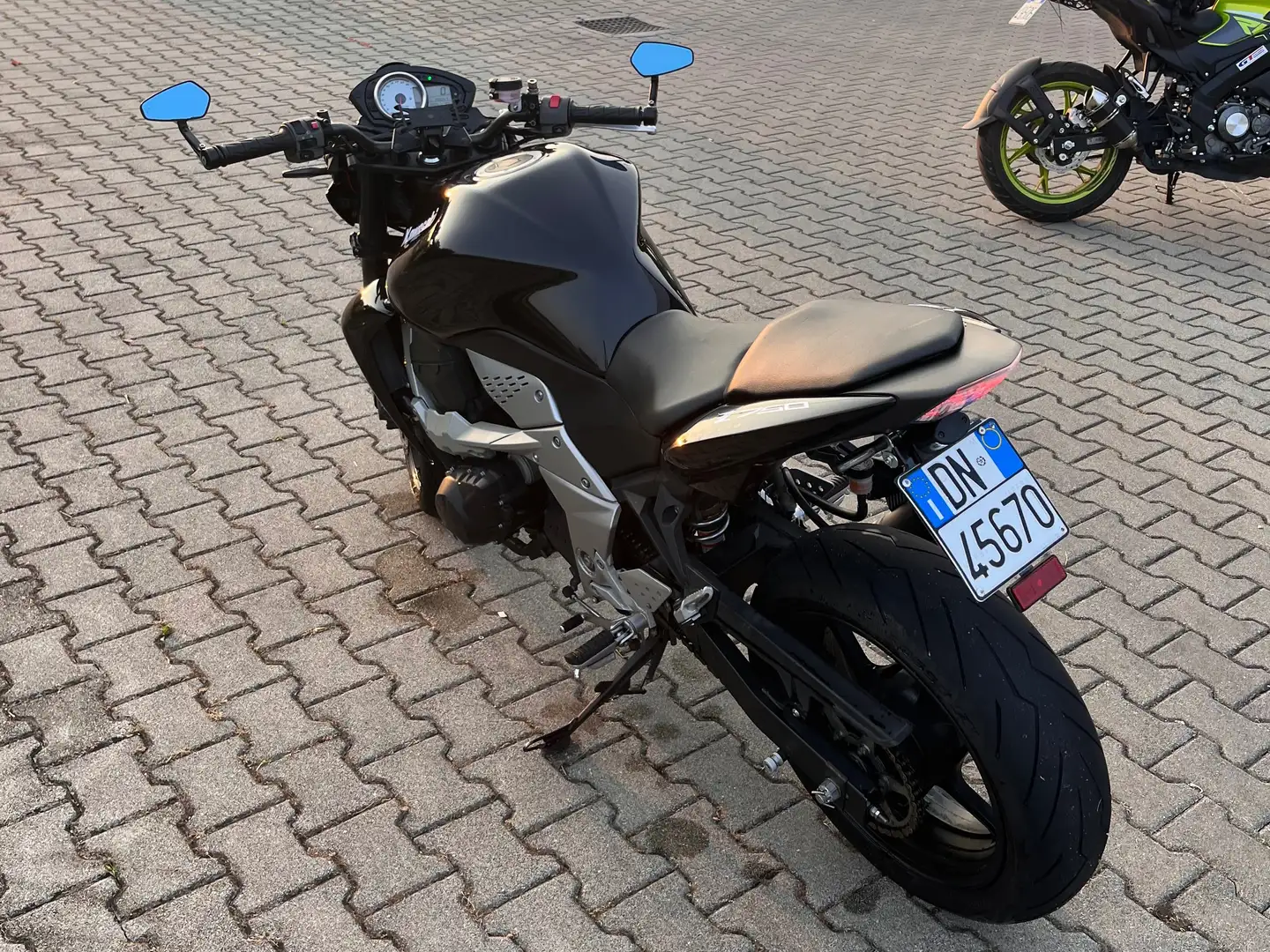 Kawasaki Z 750 A2 depotenziata Noir - 2
