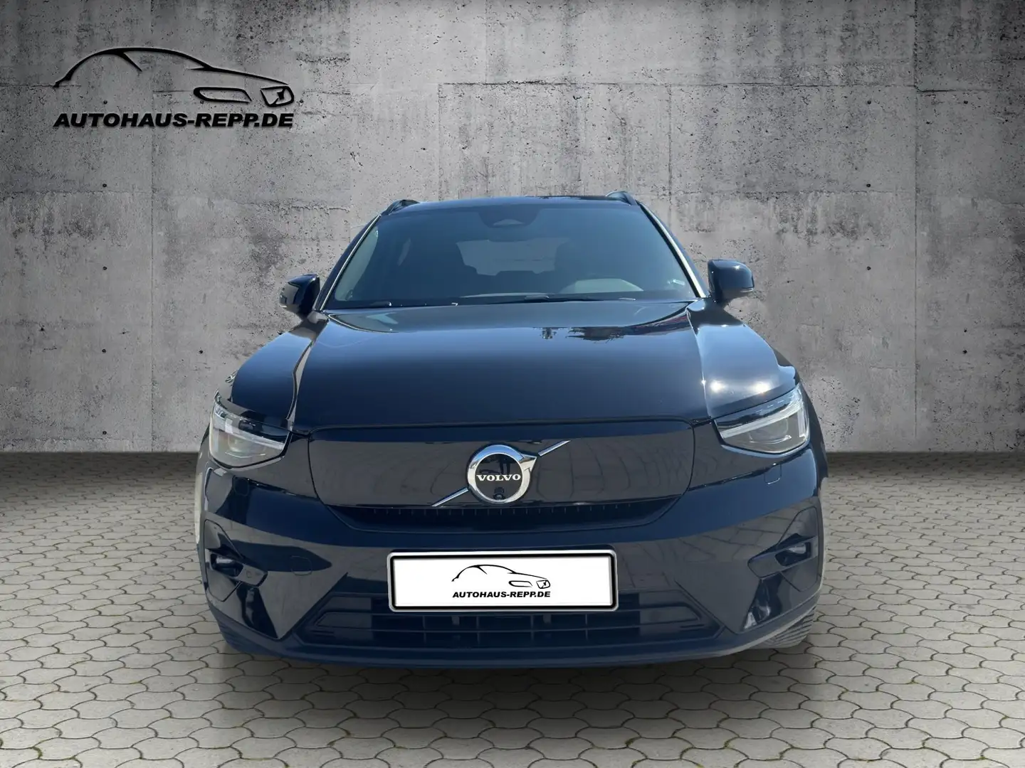 Volvo XC40 Ultimate Recharge Pure Electric AWD Schwarz - 2