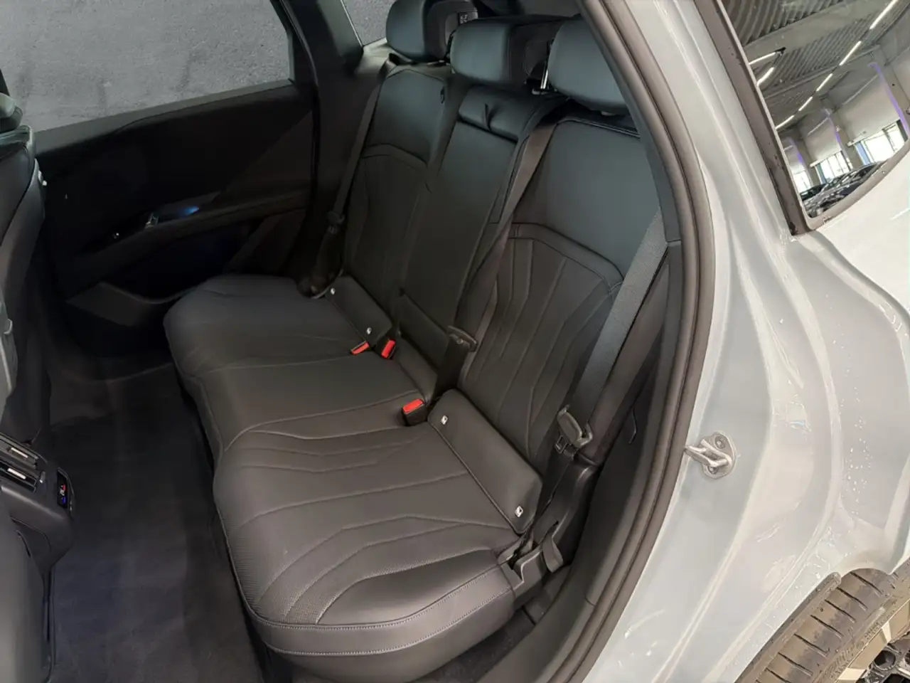 BMW iX3 50 xDrive LT 09/2026 M Sport LMR 22'' Park-Assiste 13