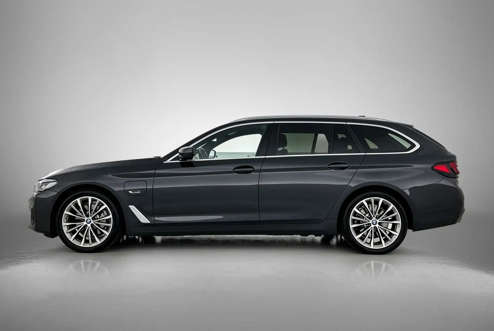BMW 520 5-serie Touring 520e Business Edition Plus (TREKHA Grigio - 2