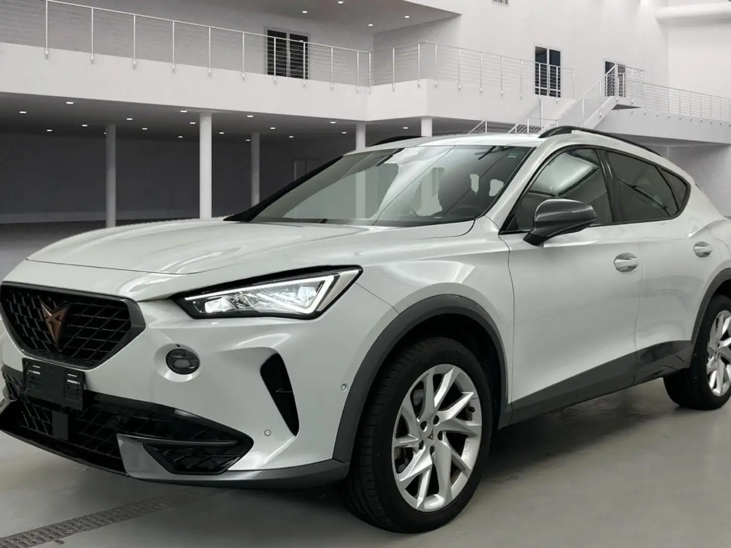 CUPRA Formentor 1.5 eTSI ~Werksgarantie~Navi~DSG~ Weiß - 2