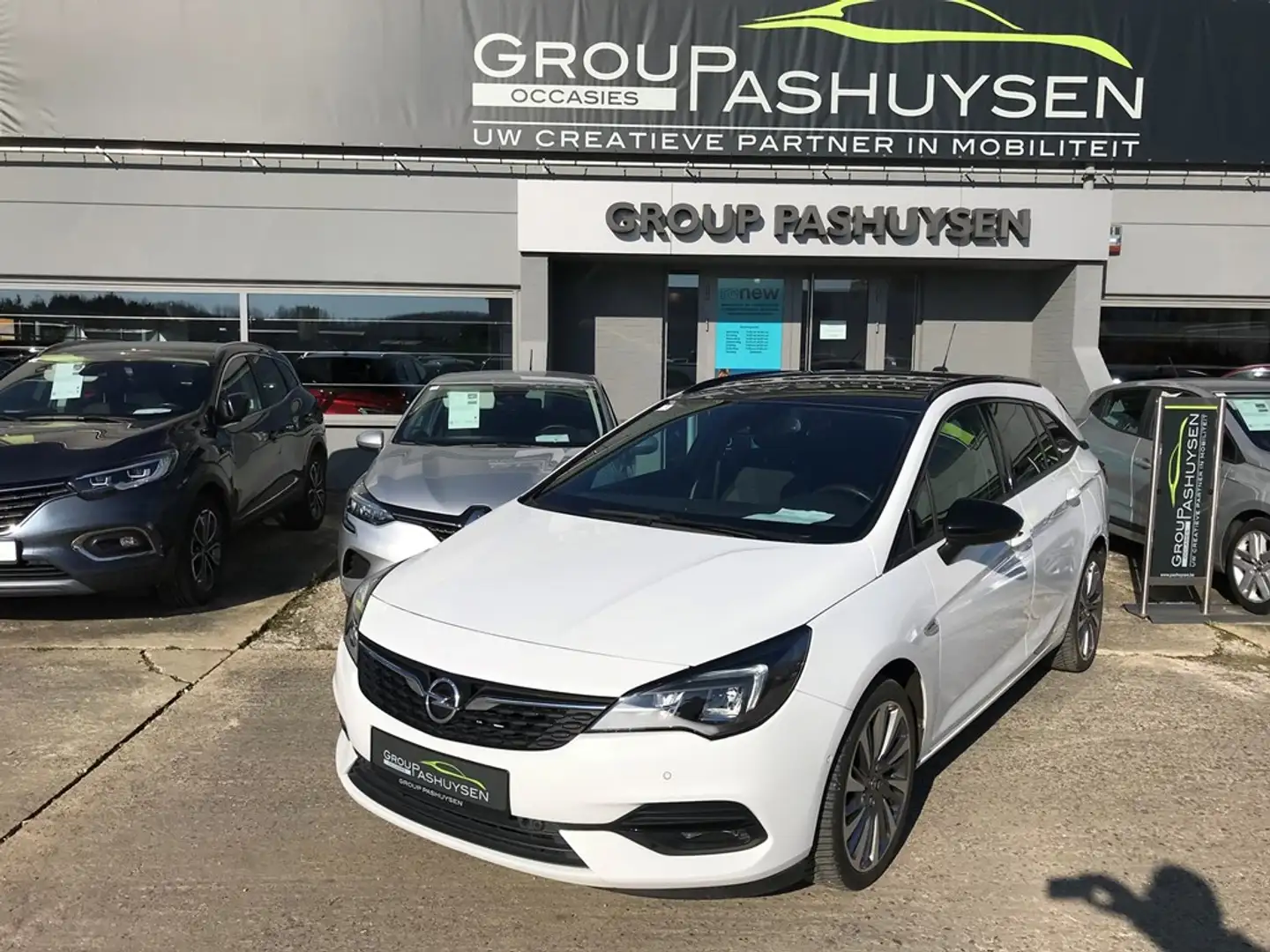 Opel Astra Sport Tourer+ Turbo Start/Stop 1.2CC 110PK Blanc - 1