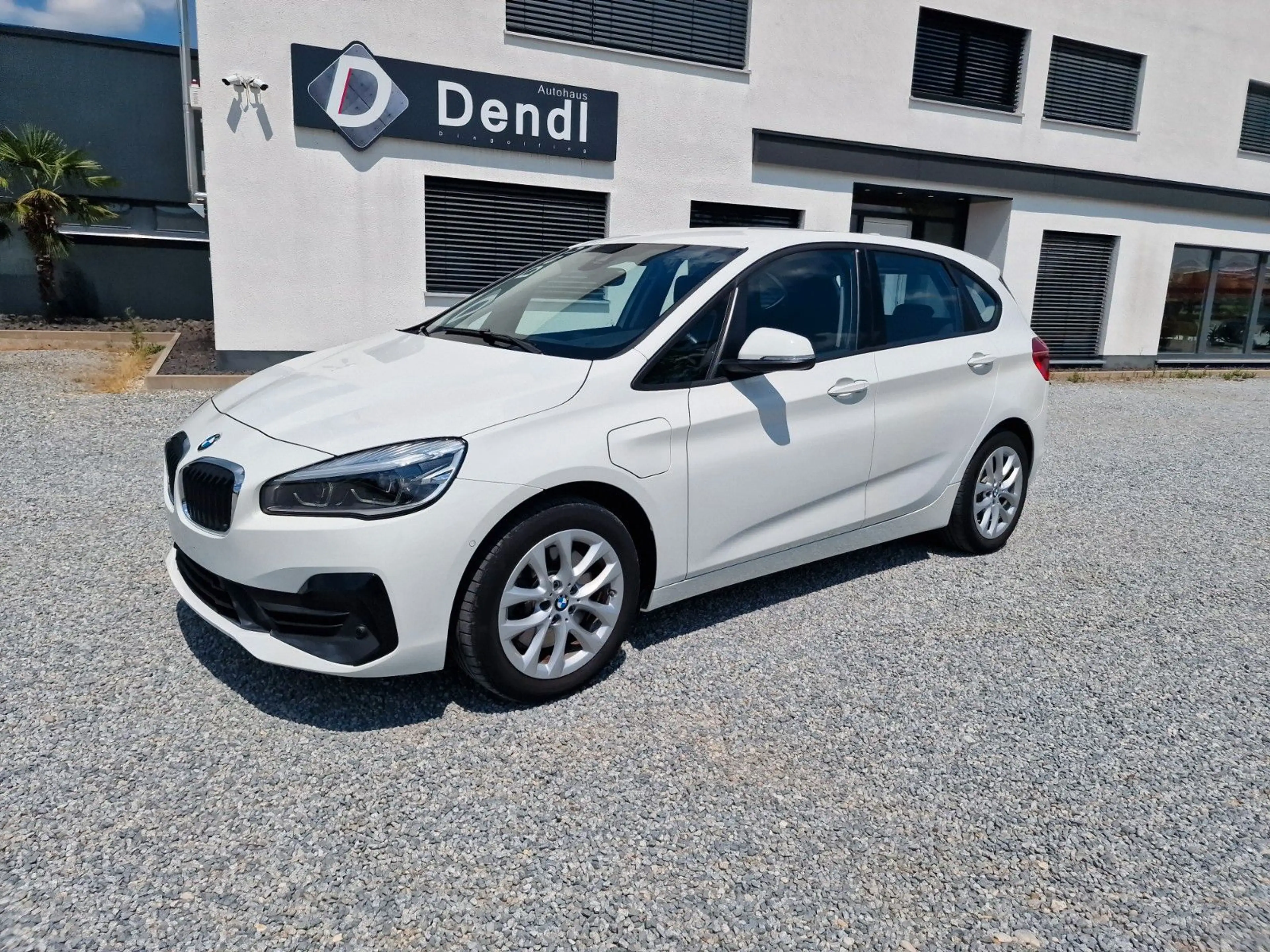BMW 225 225xe Active Tourer, PDC, SHZ, Parkassistent ... — photo 6