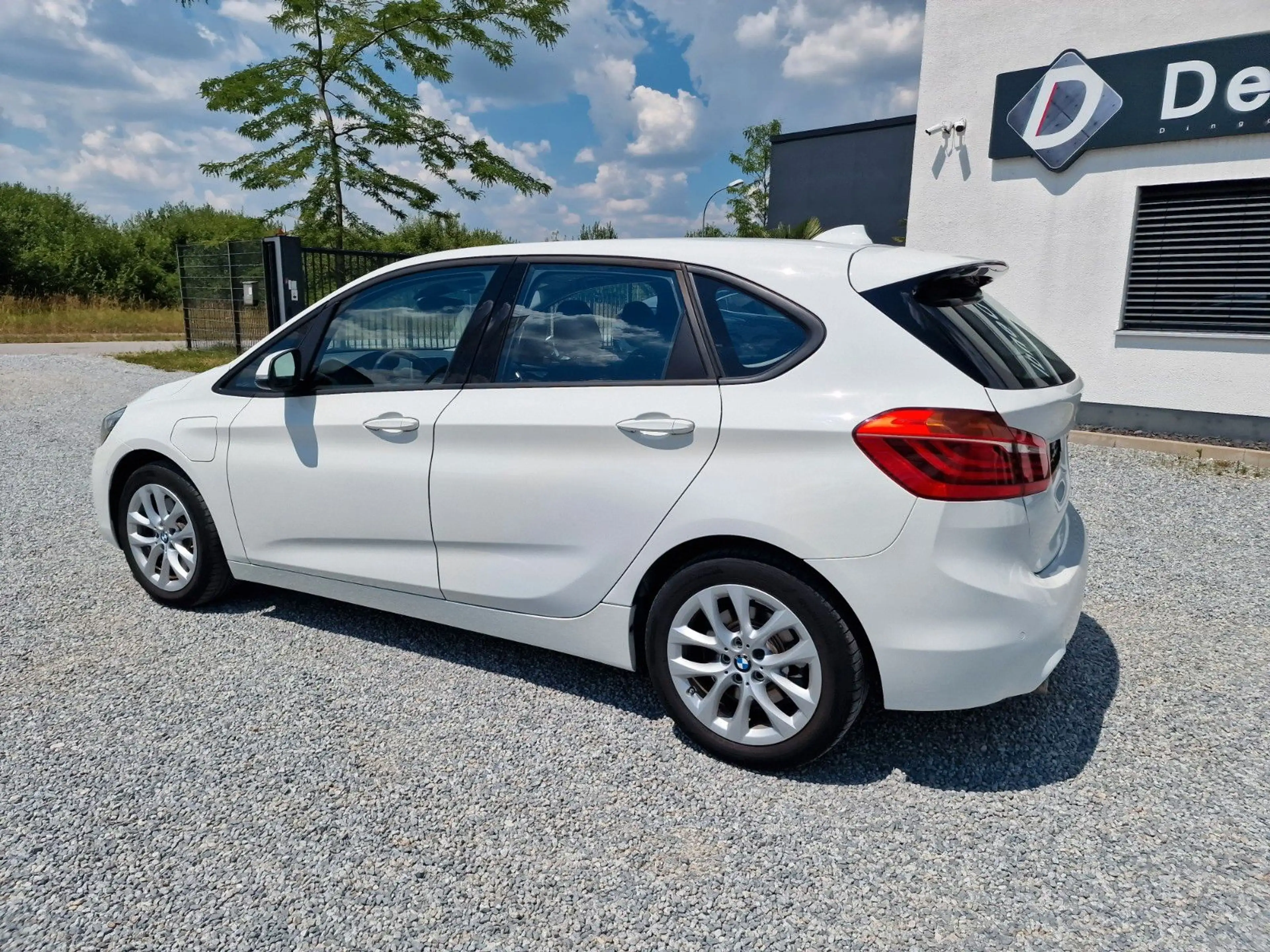 BMW 225 225xe Active Tourer, PDC, SHZ, Parkassistent ... — photo 10