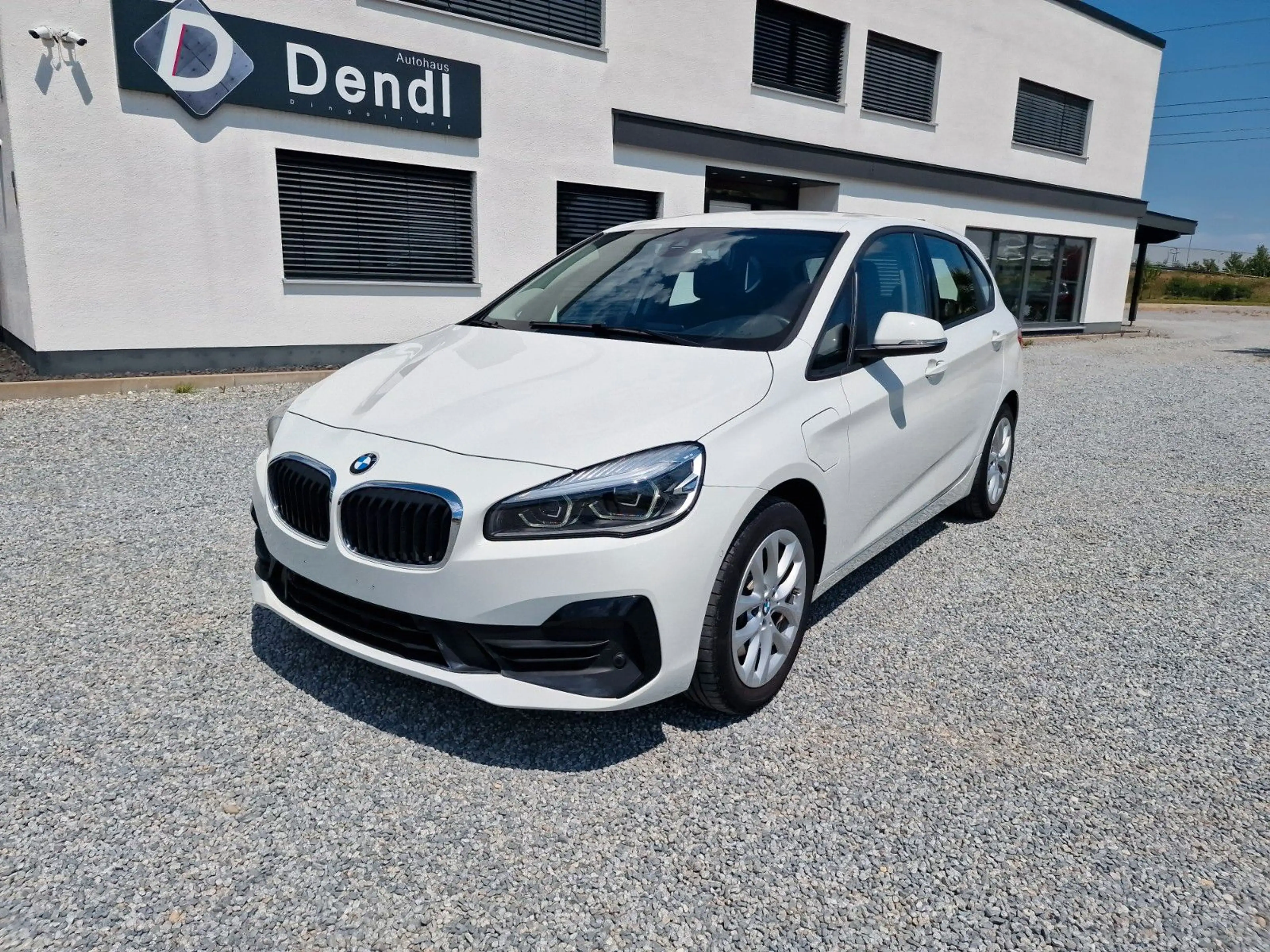 BMW 225 225xe Active Tourer, PDC, SHZ, Parkassistent ... — photo 4