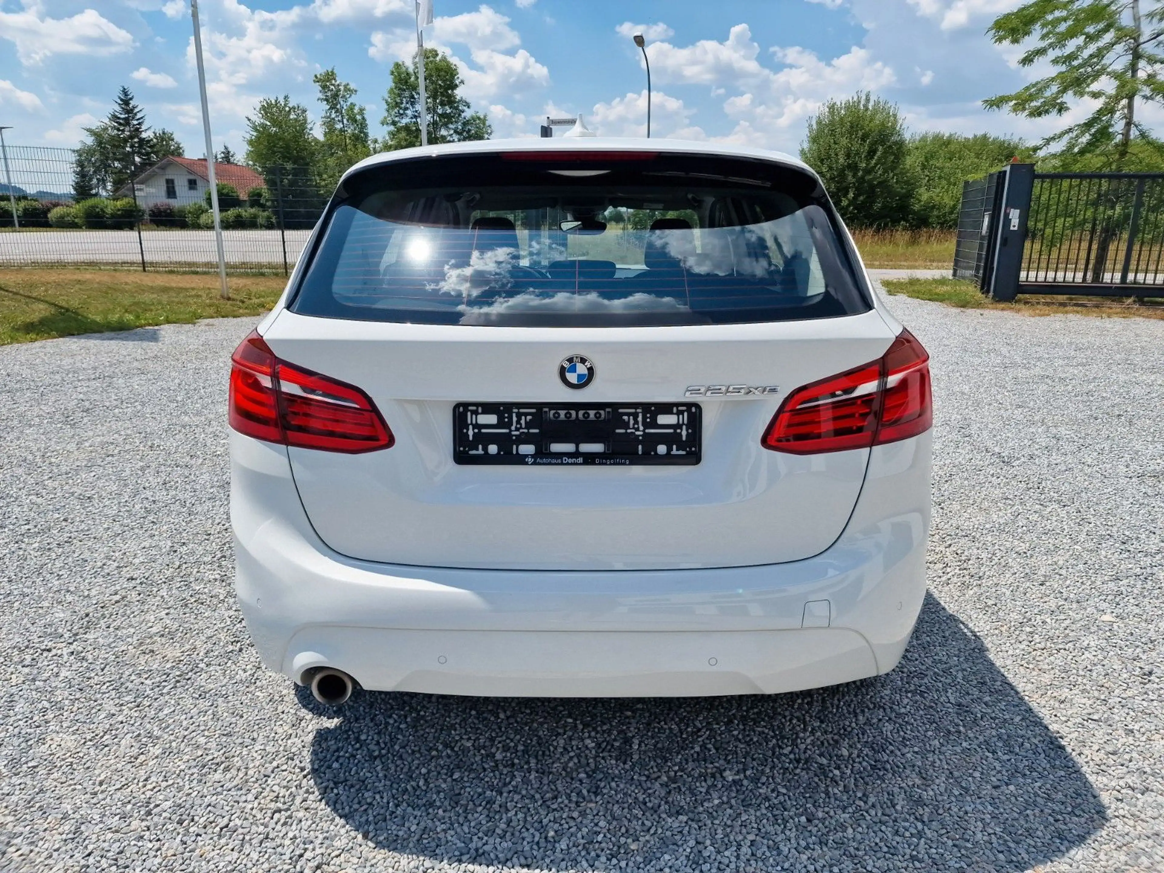 BMW 225 225xe Active Tourer, PDC, SHZ, Parkassistent ... — photo 13