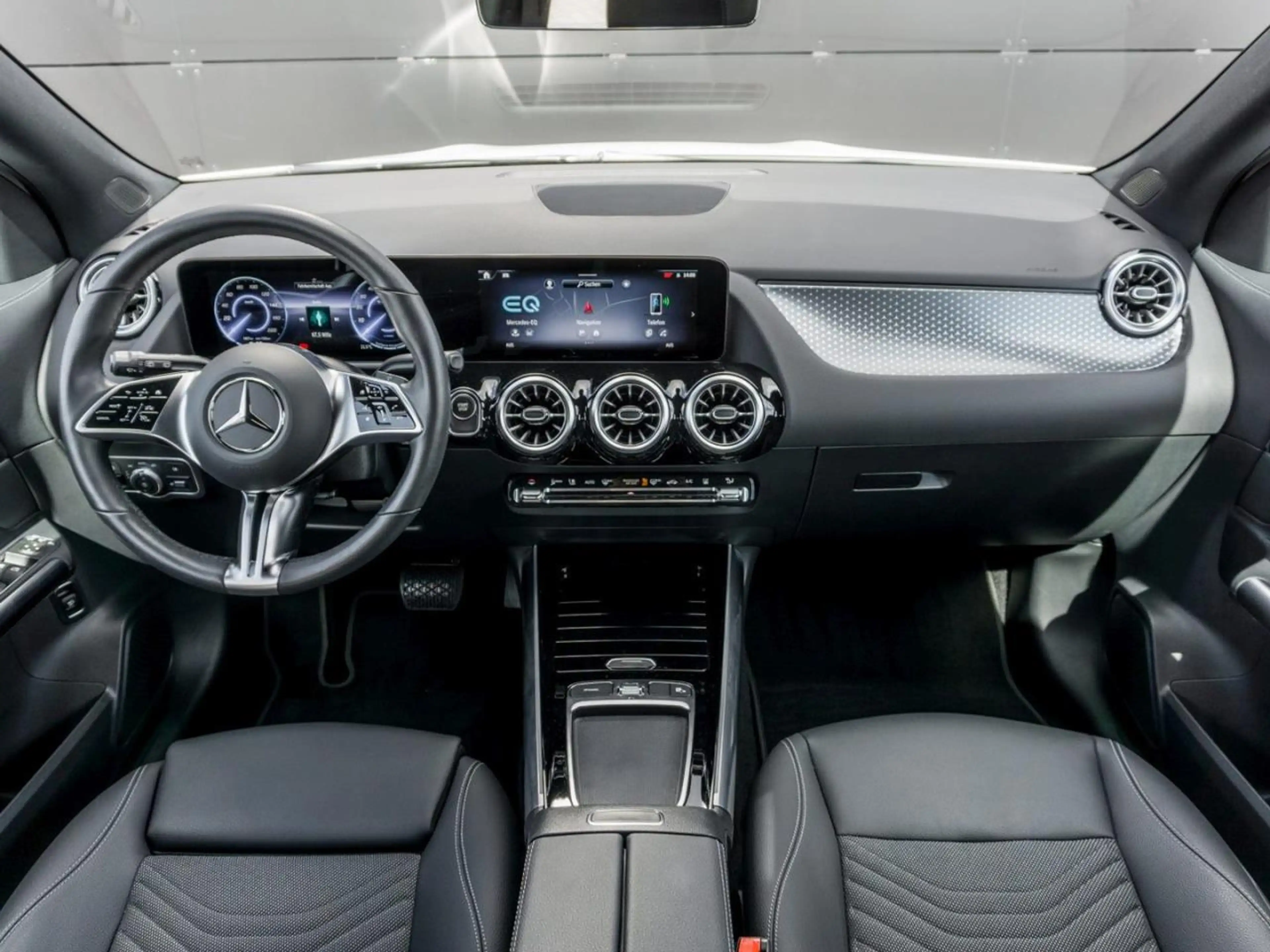 Mercedes-Benz EQA 300 4M Progressive MBUXNavi-Prem. Kamera — photo 12
