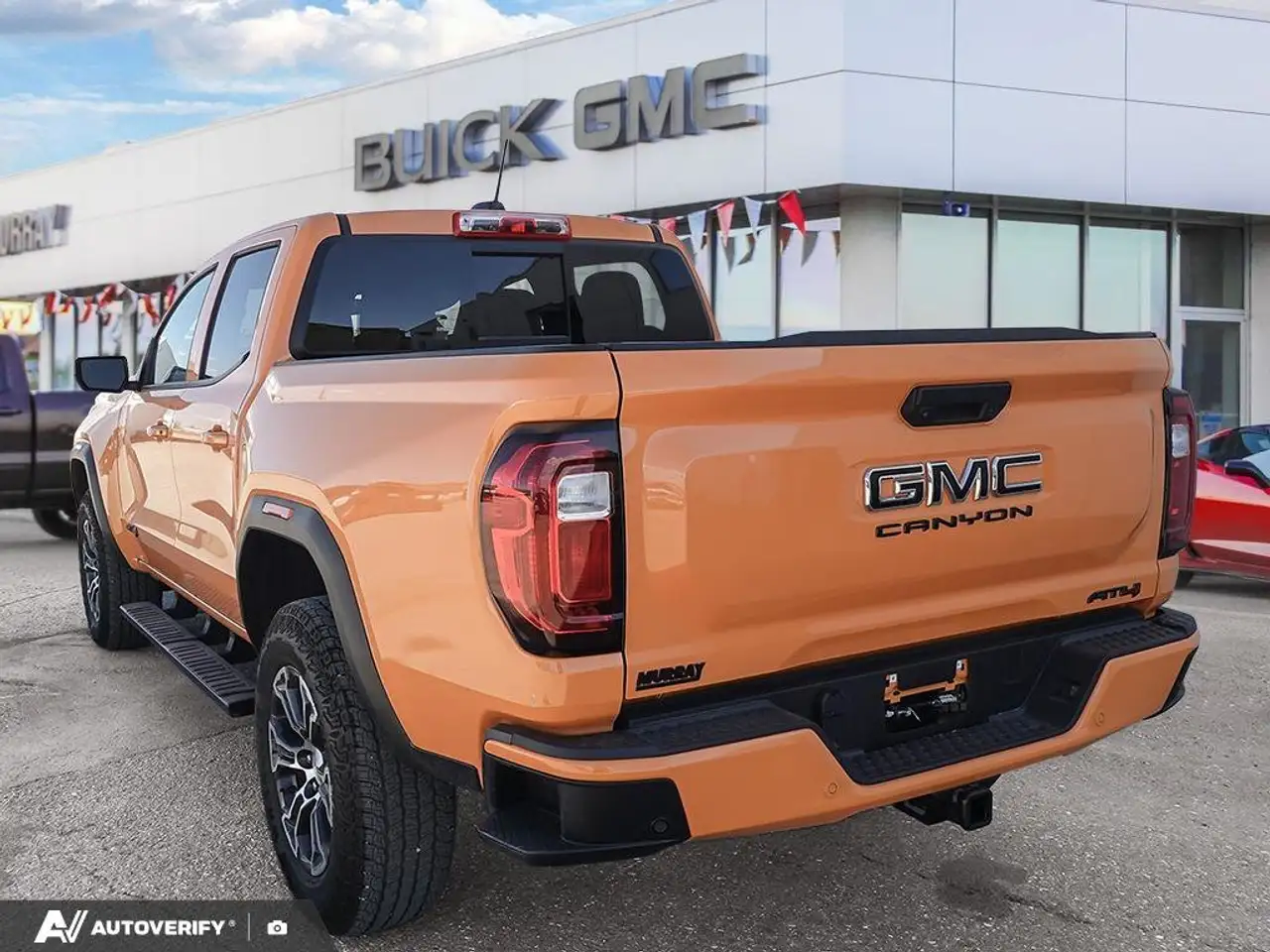 GMC Canyon снимка GMC Canyon