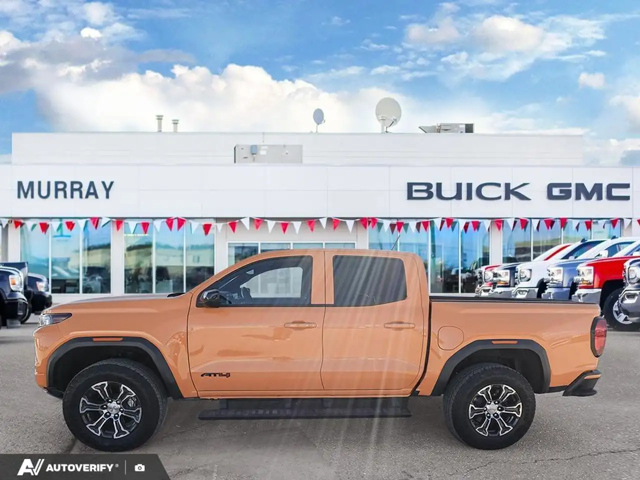 GMC Canyon снимка GMC Canyon