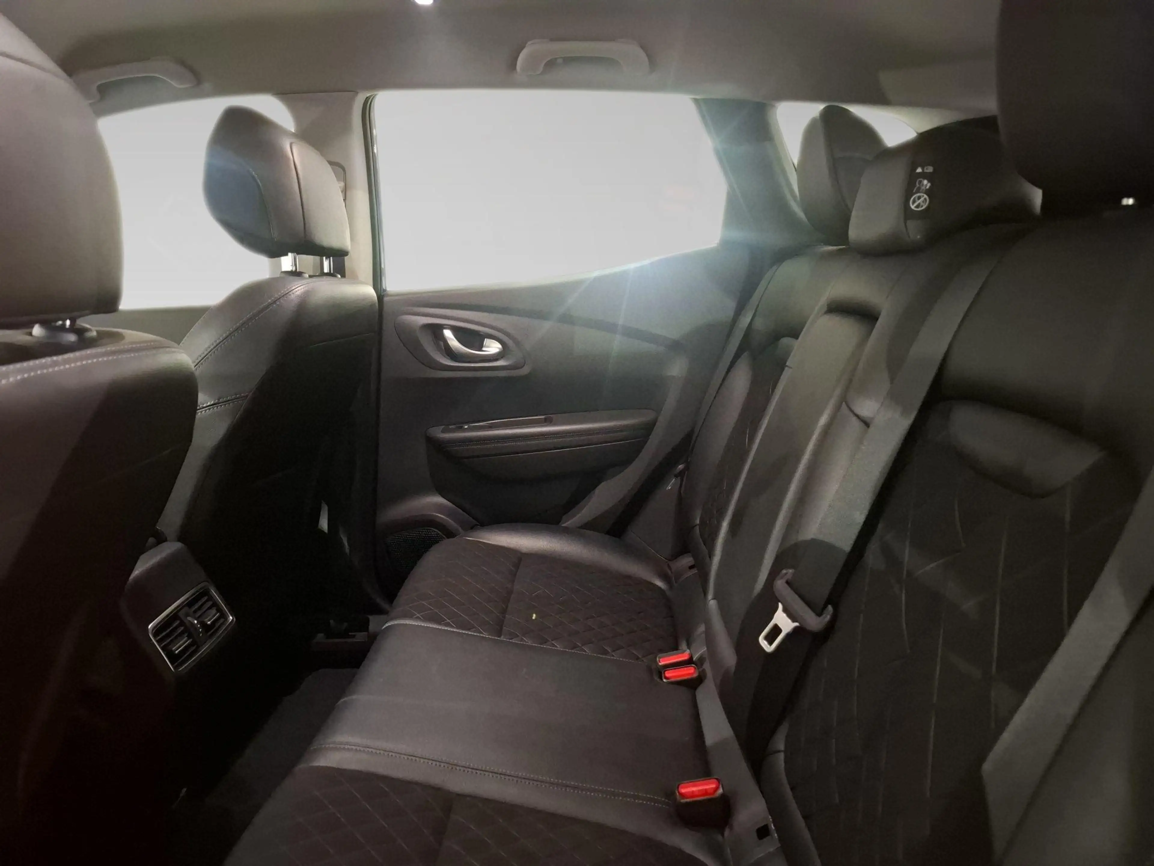 Renault Kadjar 1.5 Blue dCi 115 EDC Intens — photo 11
