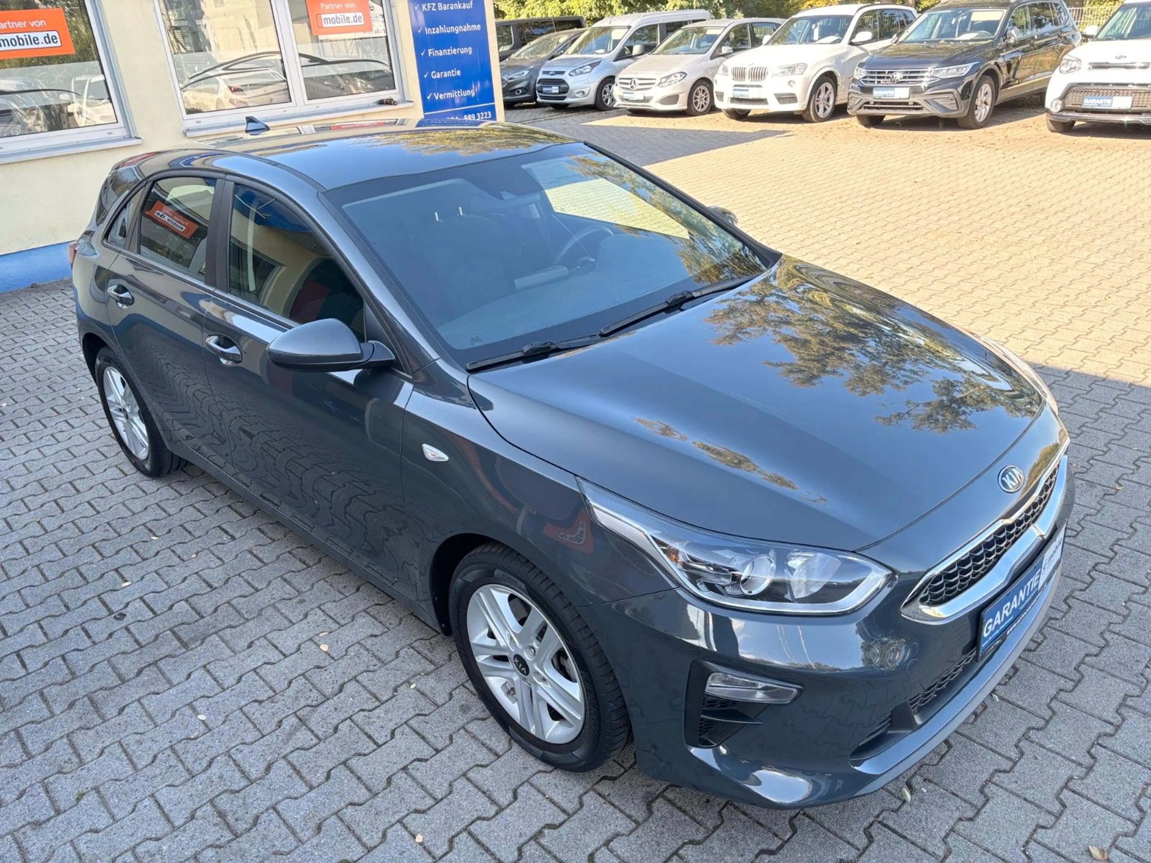 Kia Ceed / cee'd Edition 7*CAM*Carplay*S-Heft*1-Hand — photo 11