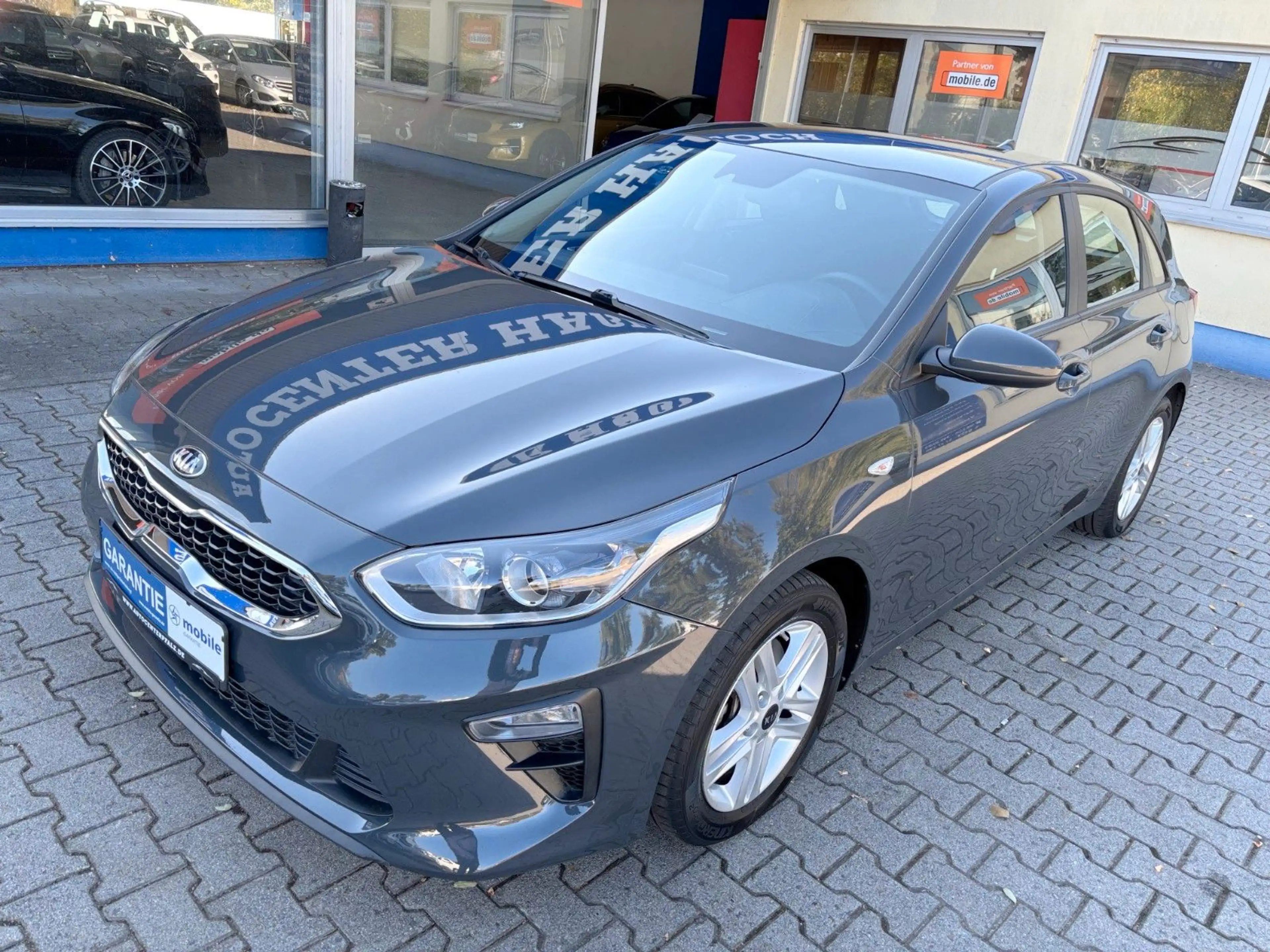 Kia Ceed / cee'd Edition 7*CAM*Carplay*S-Heft*1-Hand — photo 4