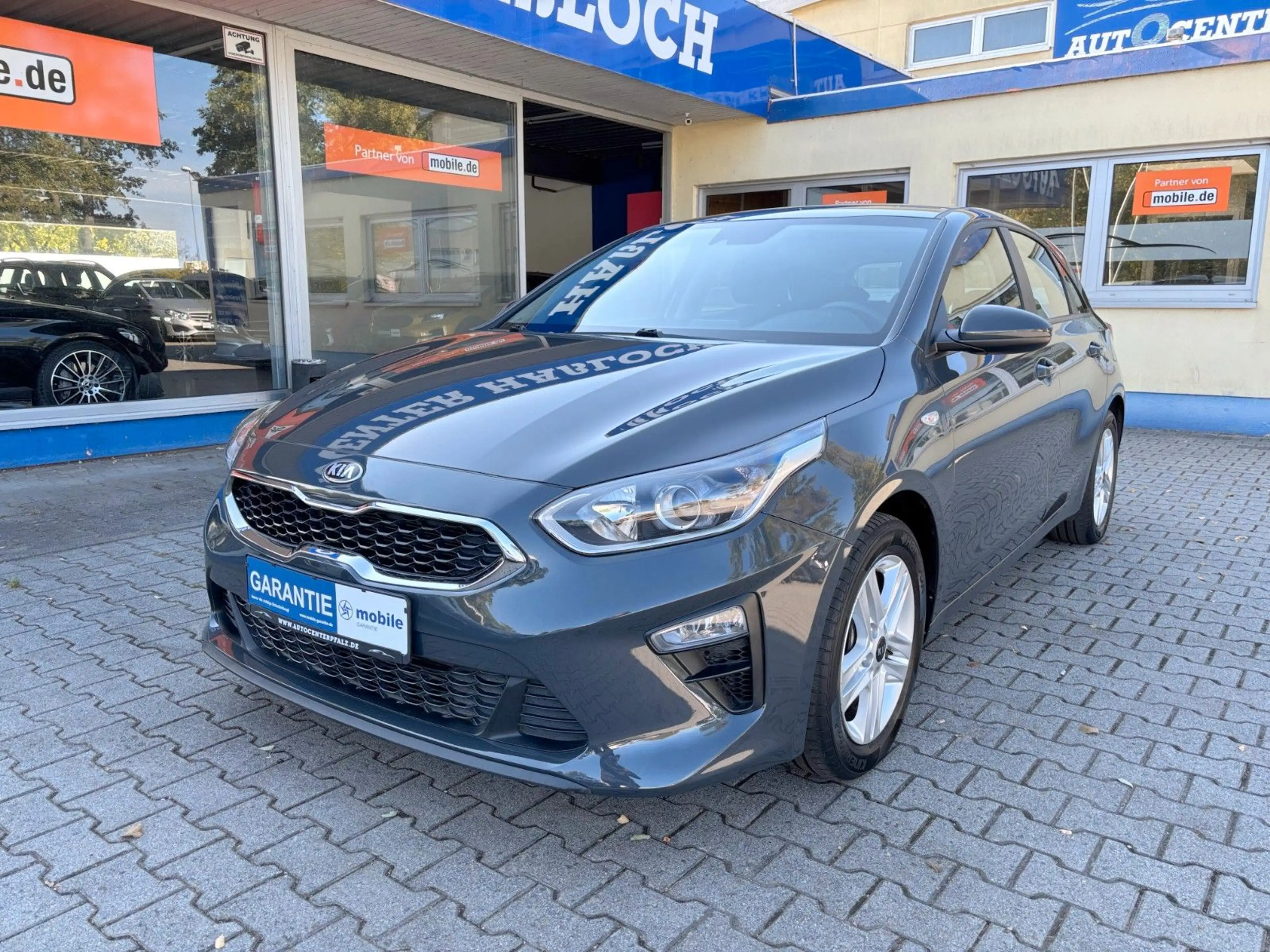 Kia Ceed / cee'd Edition 7*CAM*Carplay*S-Heft*1-Hand — photo 3