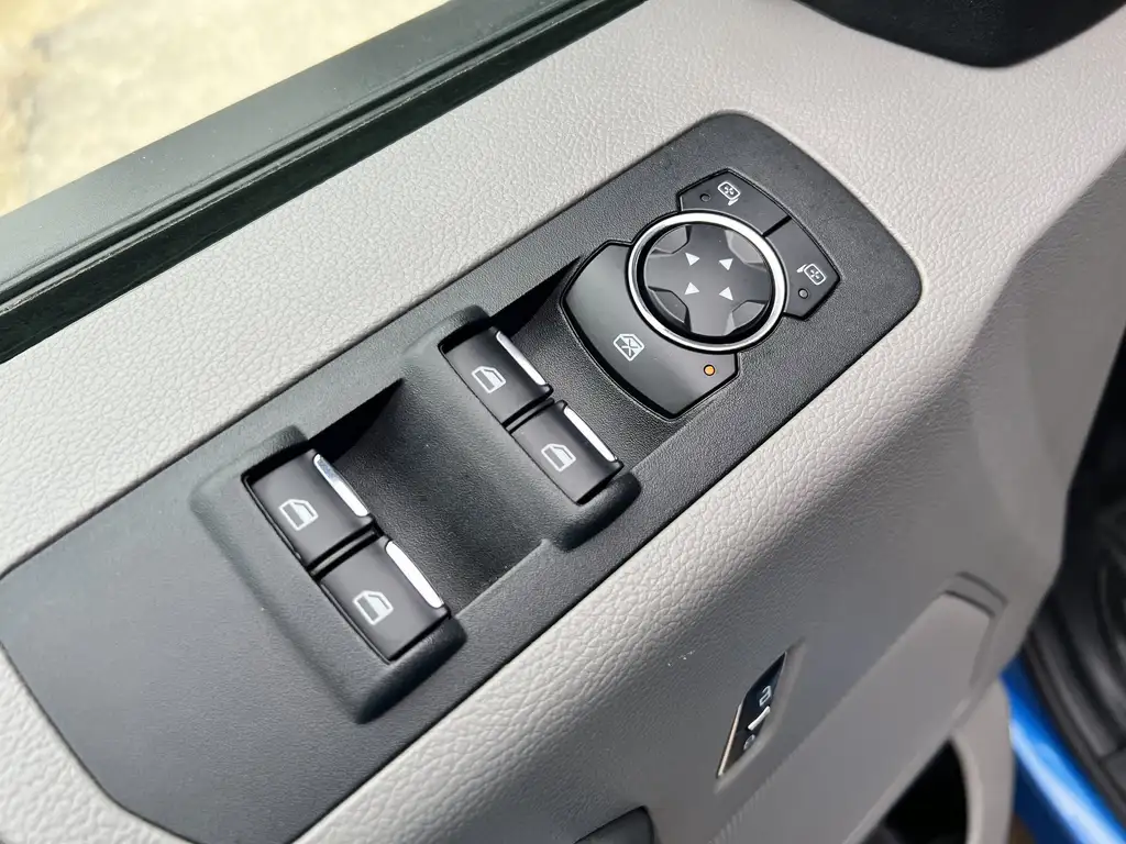2016 Ford F-150 SuperCrew XLT SuperCrew 145 | XTR Pkg | Keyless Entry | FX4 — photo 7