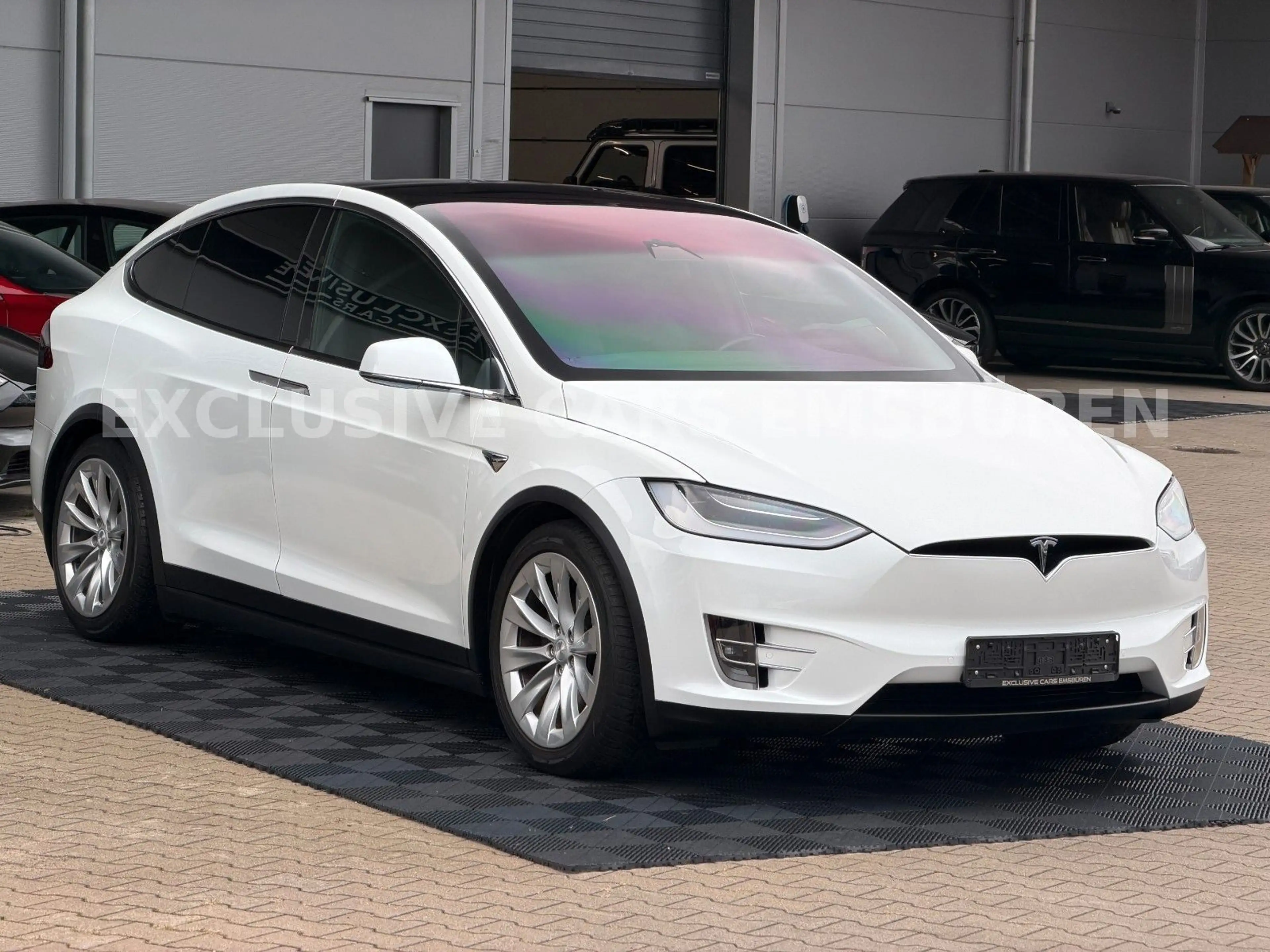Tesla Model X MODEL X LONG RAVEN LONG RANGE DUAL MOTOR — photo 11