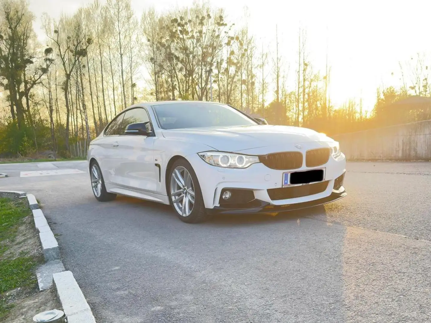 BMW 430 430d xDrive Coupe M Sport Aut. M Sport Weiß - 1
