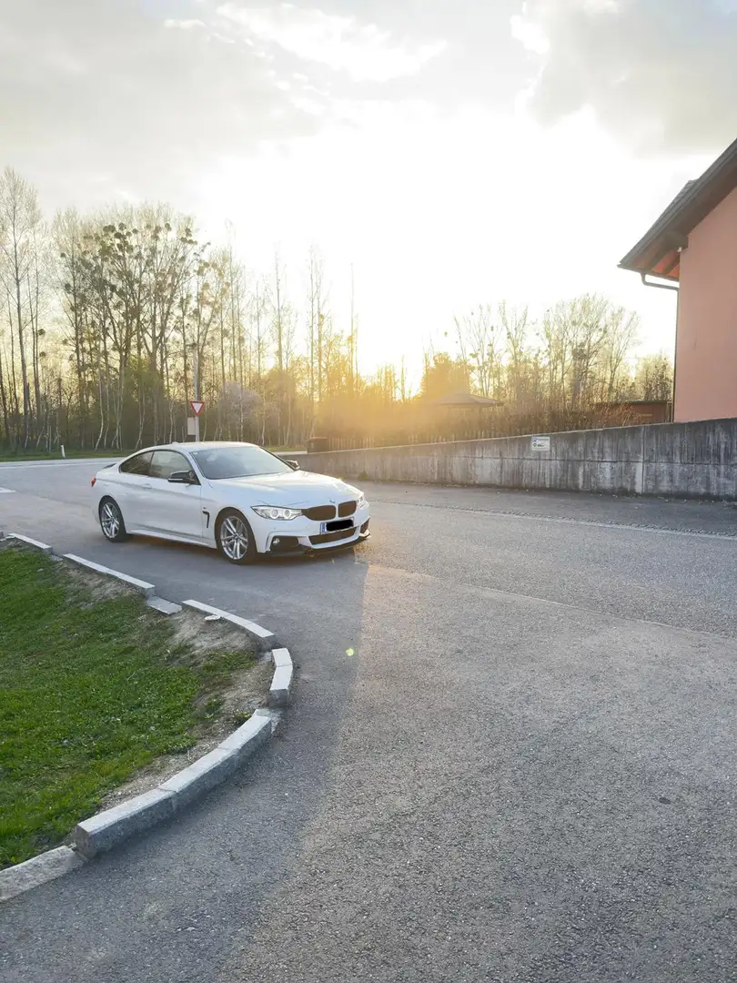 BMW 430 430d xDrive Coupe M Sport Aut. M Sport Weiß - 2