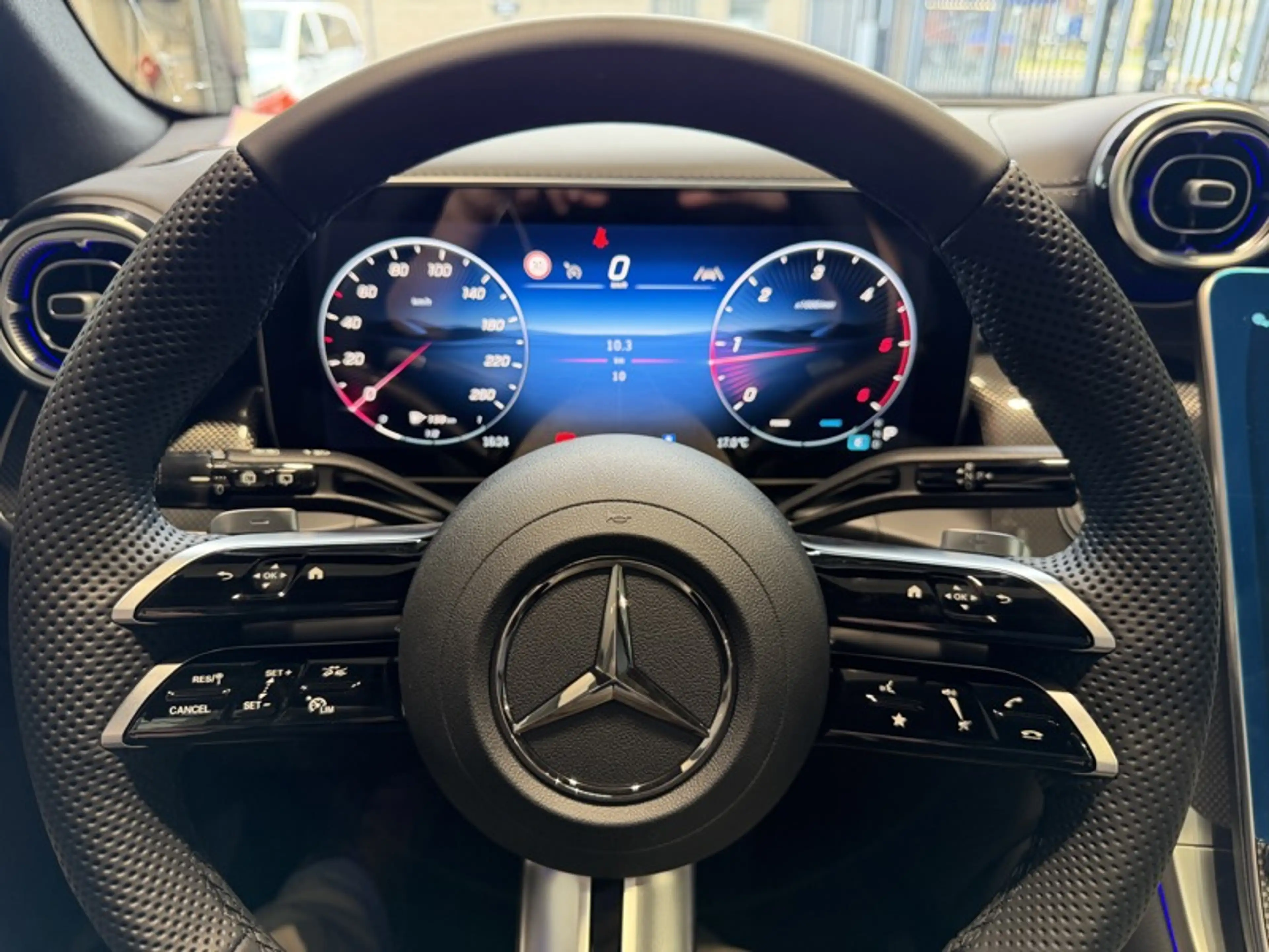 Mercedes-Benz GLC 200 SUV GLC d 4MATIC — photo 13