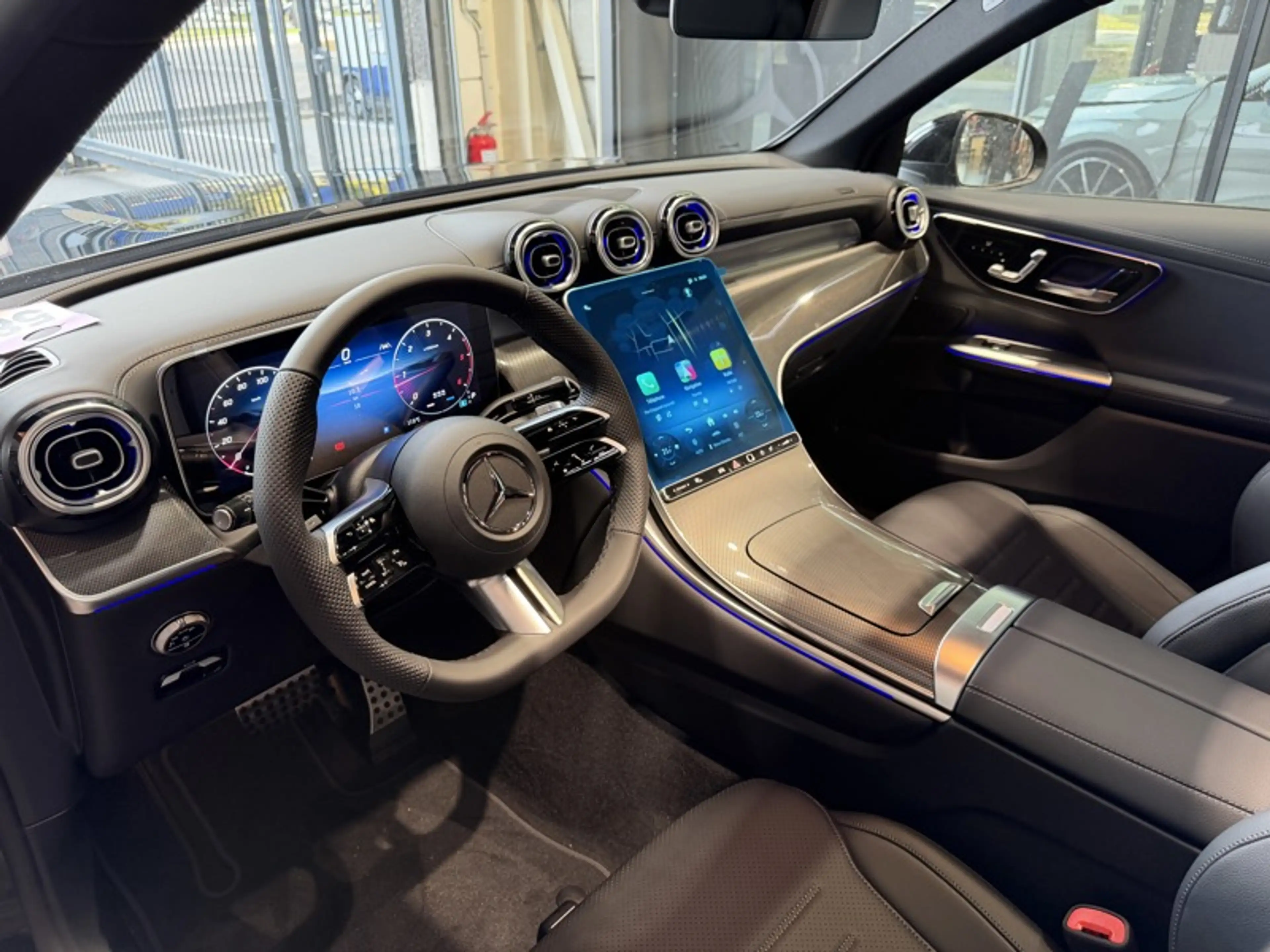 Mercedes-Benz GLC 200 SUV GLC d 4MATIC — photo 10