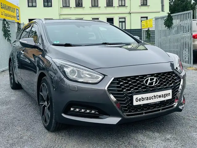 Hyundai i40 Space Plus 2.HAND 150 TKM CAMERA NAVI KLIMA ALU SH