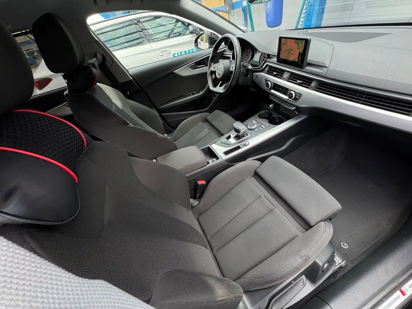 Audi A4 Avant 40 TDI sport S LINE Noir - 2