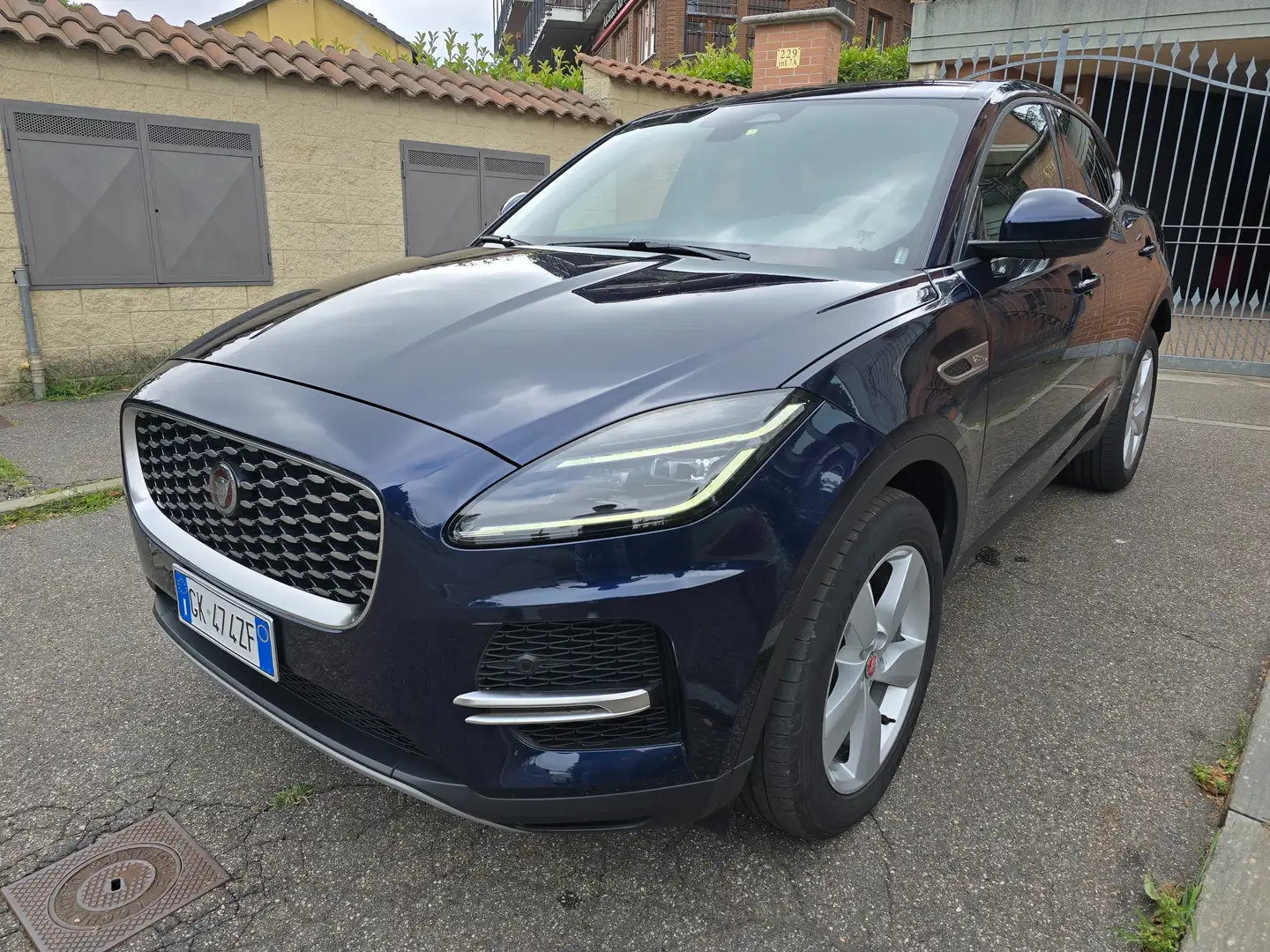 Jaguar E-Pace my'22 Mhev 2.0d i4(163cv) SE AWD Blu/Azzurro - 1