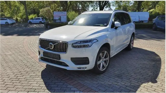 Volvo XC90 B5 D Momentum Pro AWD/HUD/LED/KAMERA/SHZ/19