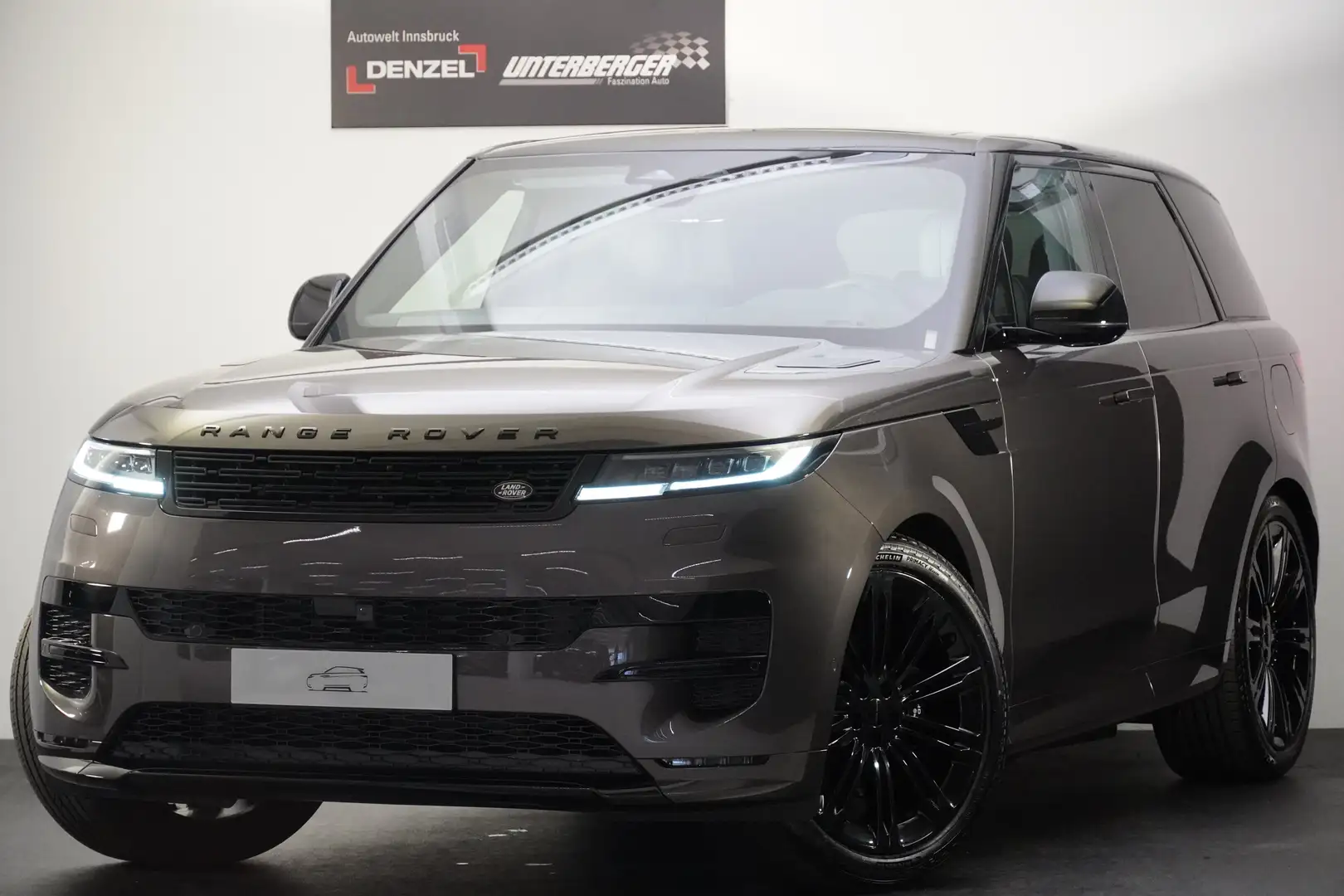 Land Rover Range Rover Sport 3.0 PHEV SWB Dynamic SE Grau - 1