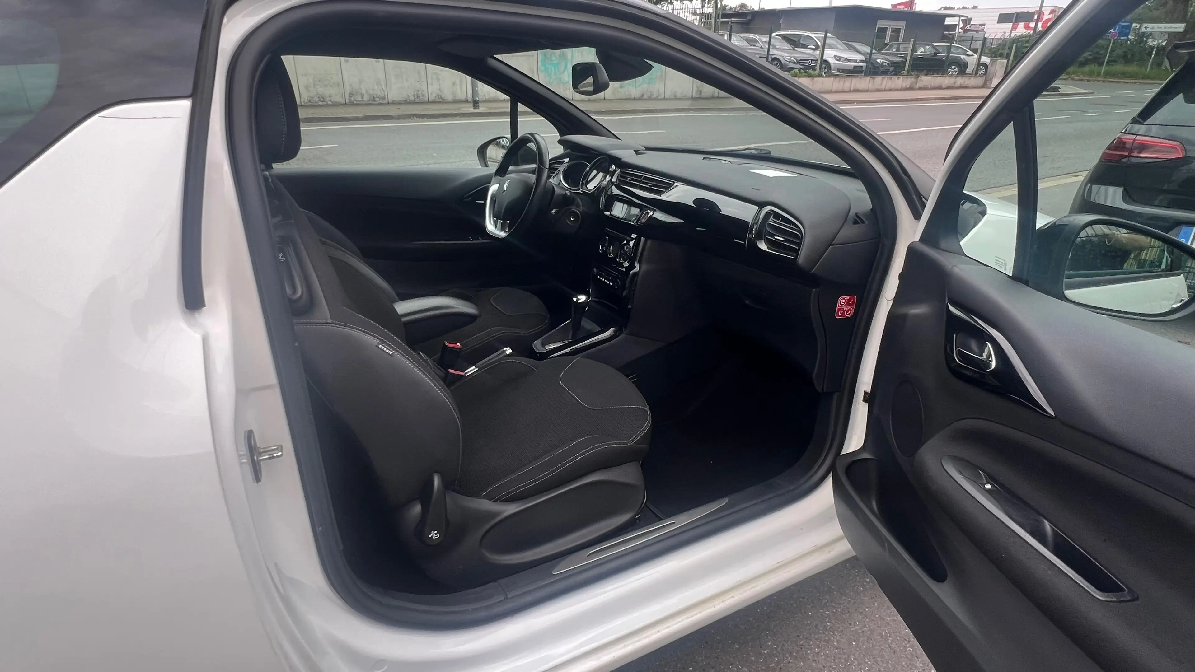 Citroen DS3 DS3 VTi 120 Automatik SoChic — photo 10