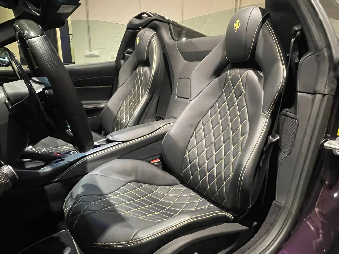 Ferrari 812 GTS Violett - 2